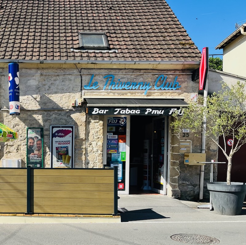 Petit  bar de village dans l oise familial et convivial , clientele fidèle 
A développer