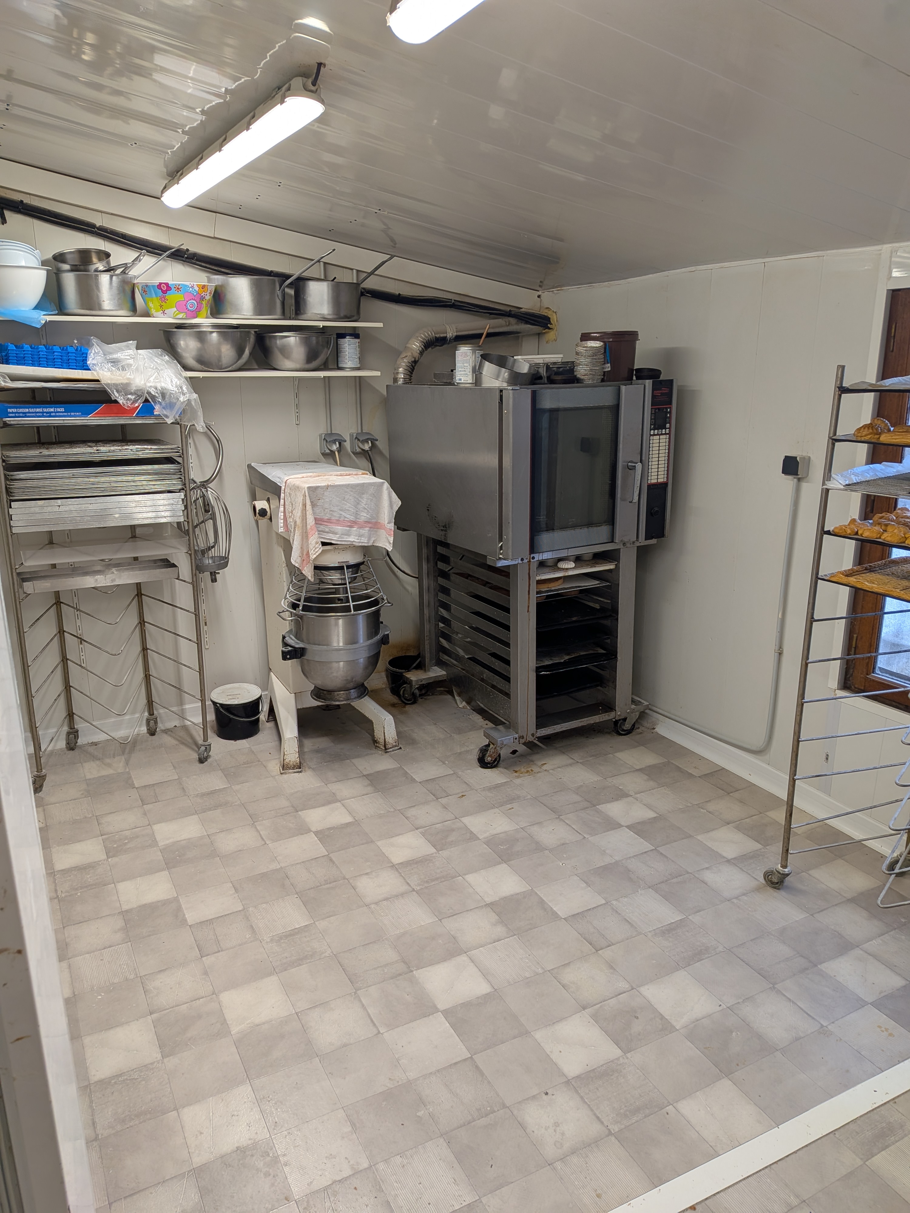 Boulangerie pâtisserie proche mer dans une commune dynamique CA 360000Ht