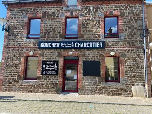 LA COMMUNE RECHERCHE UNE PERSONNE OU UN COUPLE POUR OUVRIR DE NOUVEAU LA BOUCHERIE CHARCUTERIE DONT ELLE EST PROPRIETAIRE DES MURS SITUEE NORD OUEST RENNES DANS UNE COMMUNE D'UN PEU PLUS DE 1000 HABITANTS
NOMBREUSES ASSOCIATIONS, ECOLE.

LOYER ATTRACTIF 500€ HT.
LOCAL ET MATERIEL APPARTENANT A LA MAIRIE.
CHIFFRE AFFAIRE REALISE PAR LES PREDECESSEURS ENVIRON 190000€
LE LOCAL FAIT 85M2 (ESPACE DE VENTE 35M2 + LABORATOIRE25M2+CUISINE 13M2+CHAMBRE FROIDE 5.6M2 +RESERVE + SANITAIRES)
MATERIEL COMPLET POUR TRAVAILLER:
GRANDE VITRINE POSITIVE
3 VITRINES POSITIVE DOUBLE
FOUR
PIANO GAZ
FRITEUSE
HACHOIR REFRIGERE
TRANCHEUSE
TABLES INOX BILLOTS
LAVE VAISSELLE
CONGELATEUR
PETIT MATERIEL, PLATS DE PRESENTATION...

N'HESITEZ PAS A NOUS CONTACTER SI VOUS AVEZ DES QUESTIONS ET POUR PROPOSER VOTRE PROFIL.

IDEAL PREMIERE AFFAIRE OU DERNIERE AFFAIRE AVANT LA RETRAITE