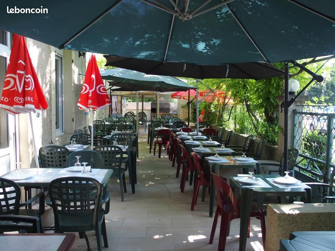 BAR / BRASSERIE / RESTAURANT