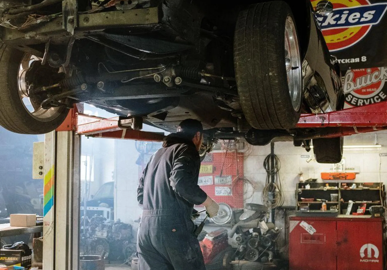 Vous rêvez de reprendre un garage mécanique prêt à travailler, avec un emplacement idéal et un vrai potentiel de développement ?
C’est le moment !
 À vendre : fonds de commerce (avec possibilité d’acquérir les murs en option)
	•	Atelier déjà équipé (ponts, servantes, bureau d’accueil, locaux sociaux)
	•	Loyer attractif : 1 500 € TTC/mois
	•	Pas de salariés à reprendre : installation simple et rapide
	•	Zone FRR : un vrai atout pour s’implanter
	•	Développement possible avec la vente de véhicules d’occasion
 Dossier complet disponible – contactez-moi en MP ou au 📞 06.80.48.92.82