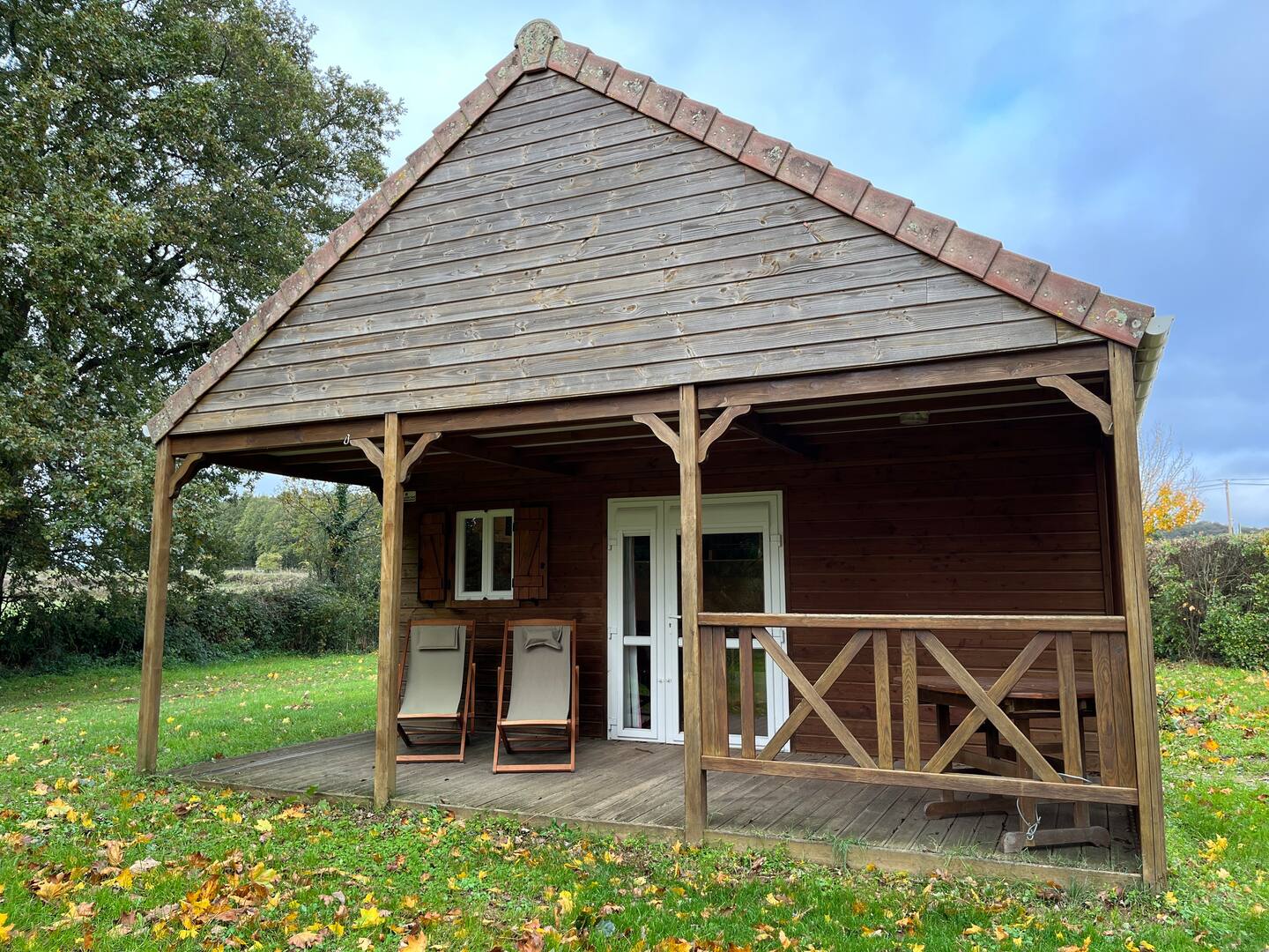 Ensemble touristique avec hébergements et salle polyvalente – Sarthe