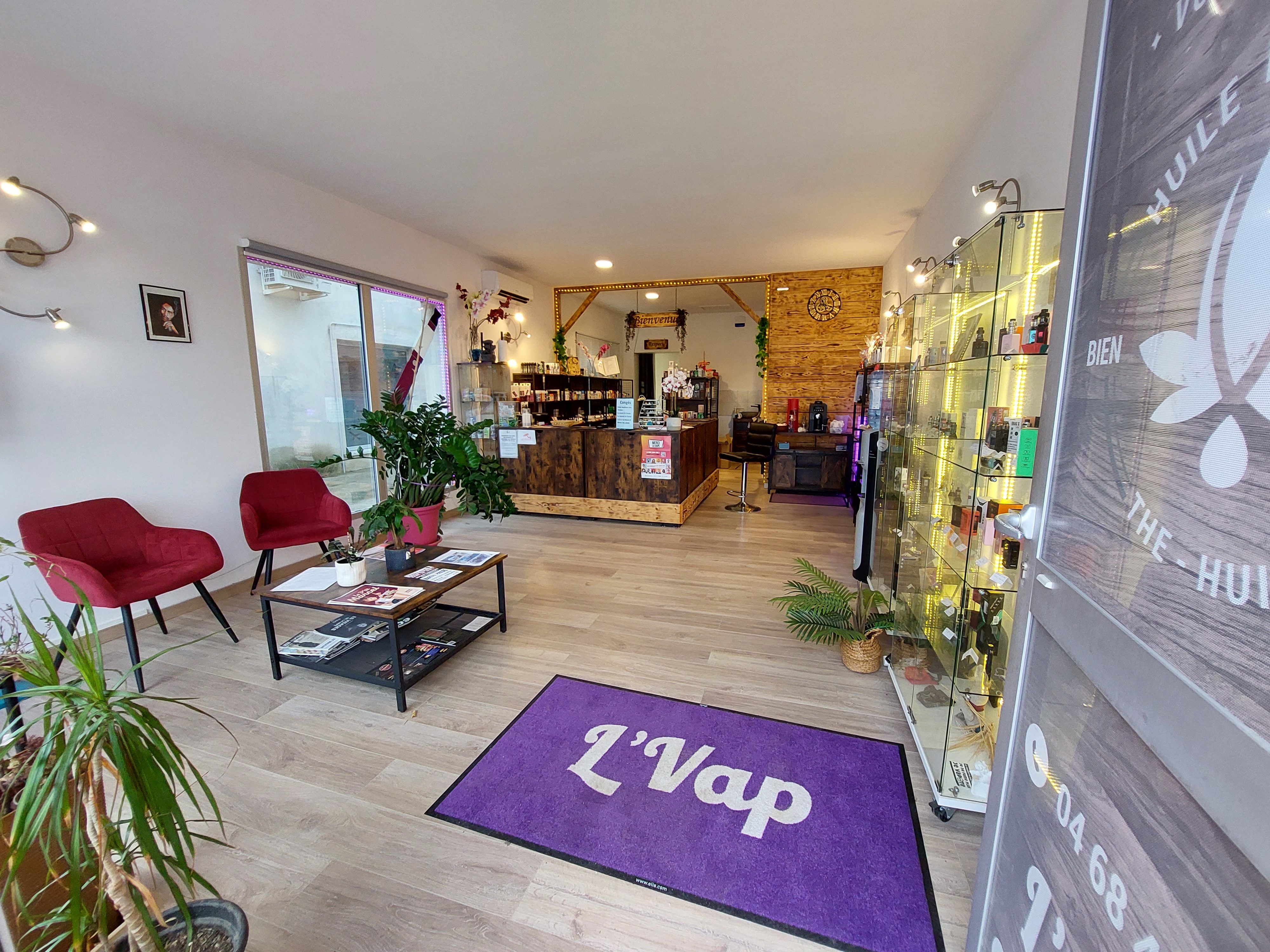 BOUTIQUE DE CIGARETTES ÉLECTRONIQUES & PRODUITS CBD