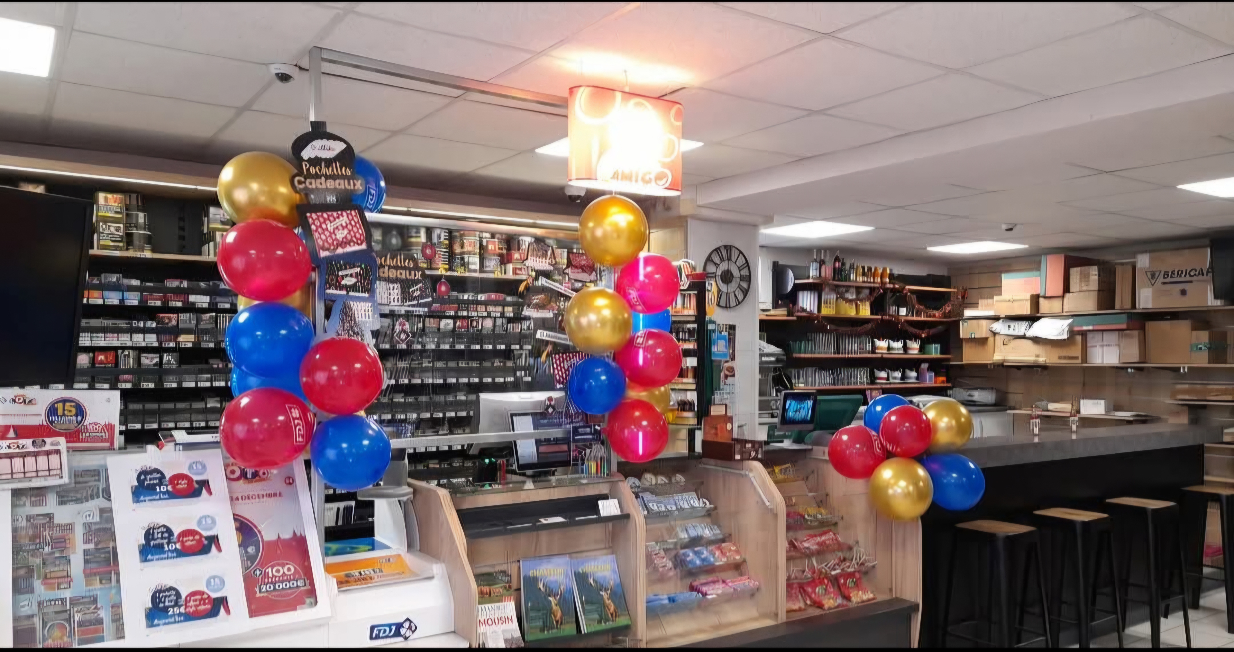 Tabac Loto Loterie Presse PMU Cadeaux et espace café-boissons sans alcool .Situé en proche périphérie de Limoges. Etablissement spacieux, environ 100 m², en parfait état (établissement refait en 2019 mobilier et sécurité). Magasin très lumineux, poste de travail fonctionnel. capacité intérieure 20 places assises. Parking en devanture et à proximité.
EBE proche des 100 K€