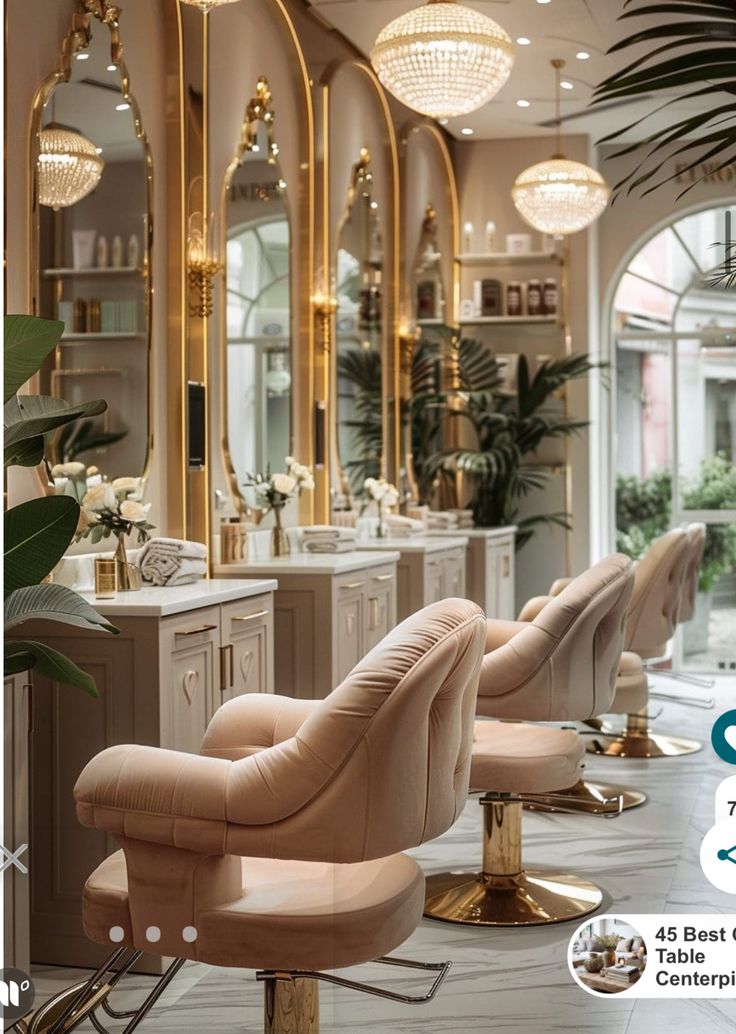 Salon de coiffure en activité depuis plusieurs années, situé à Saint-Gély-du-Fesc.

Très bon emplacement, visibilité appréciable.
Concept différenciant, positionnement qualitatif.
Décoration soignée, ambiance travaillée et cohérente.
Prestations de qualité, clientèle fidèle et régulière.
Salon en excellent état, matériel entretenu.
Loyer attractif au regard du marché local.
Bail commercial sain.
Potentiel de développement selon le projet du repreneur.

Affaire adaptée à :
Coiffeur souhaitant s'installer
Professionnel recherchant un salon avec une identité
Reprise individuel ou en duo

Dossier disponible après premier échange: candidature sérieuse avec un projet viable.