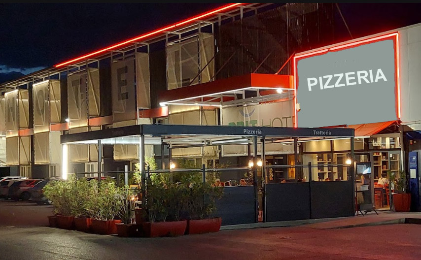 🍕 Pizzeria – Restaurant Traditionnel
Emplacement stratégique – Pérols (Occitanie)
Situé à Pérols, à seulement 5 minutes des plages et 10 km de Montpellier, cet établissement bénéficie d’un emplacement exceptionnel à fort flux toute l’année.
Implanté dans un secteur dynamique, il profite de la proximité immédiate de :
•	Parc des Expositions de Montpellier
•	Sud de France Arena
•	Ligne de tramway
•	Hôtel attenant de 80 chambres
Un environnement idéal combinant clientèle locale, touristique, professionnelle et événementielle.
________________________________________
🔹 Caractéristiques du Fonds de Commerce
•	Capacité totale : 114 places assises
o	56 places en salle (65 m²)
o	58 places en terrasse
•	Cuisine professionnelle équipée : 46 m²
•	Four à pizza professionnel
•	Licence Grand Restaurant
•	Matériel complet et opérationnel
•	Établissement clé en main
________________________________________
📈 Atouts & Potentiel
•	Emplacement stratégique rare
•	Exploitation immédiate sans travaux
•	Activité pizzeria & restauration traditionnelle
•	Fort potentiel de développement (événementiel, livraison, extension horaires, partenariats hôtel)
________________________________________
💰 Prix de cession : 360 000 €
Dossier complet disponible après premier échange.
Visites uniquement sur rendez-vous – confidentialité assurée.
________________________________________