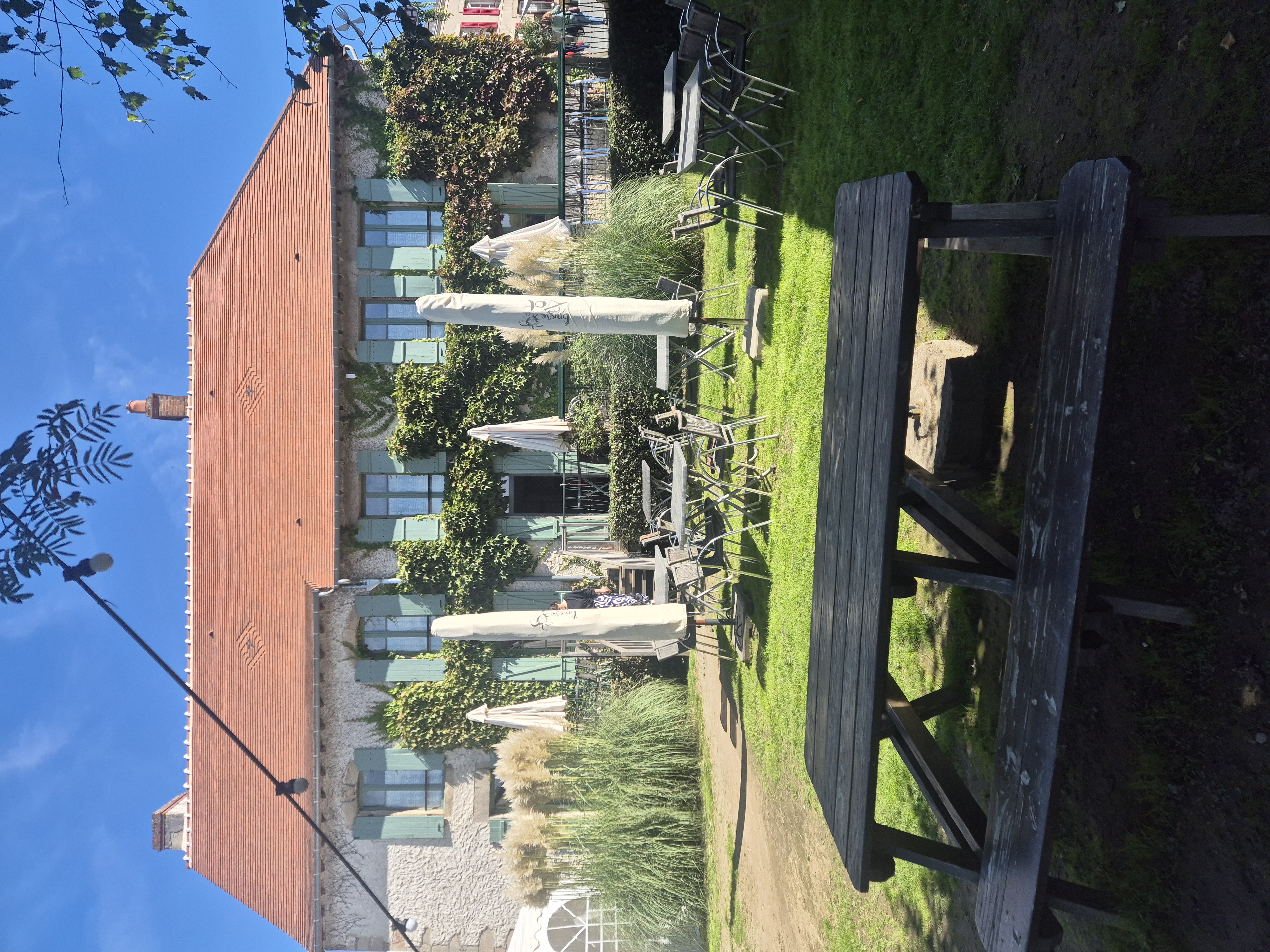 AUBERGE RESTAURANT INCONTOURNABLE EN CREUSE