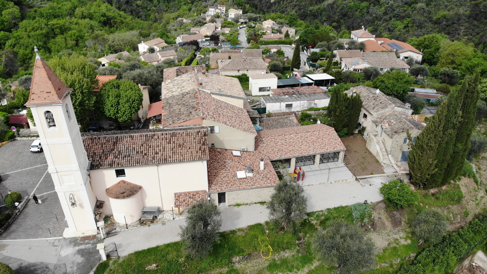 LOCATION-GERANCE BAR RESTAURANT A SAINT BLAISE