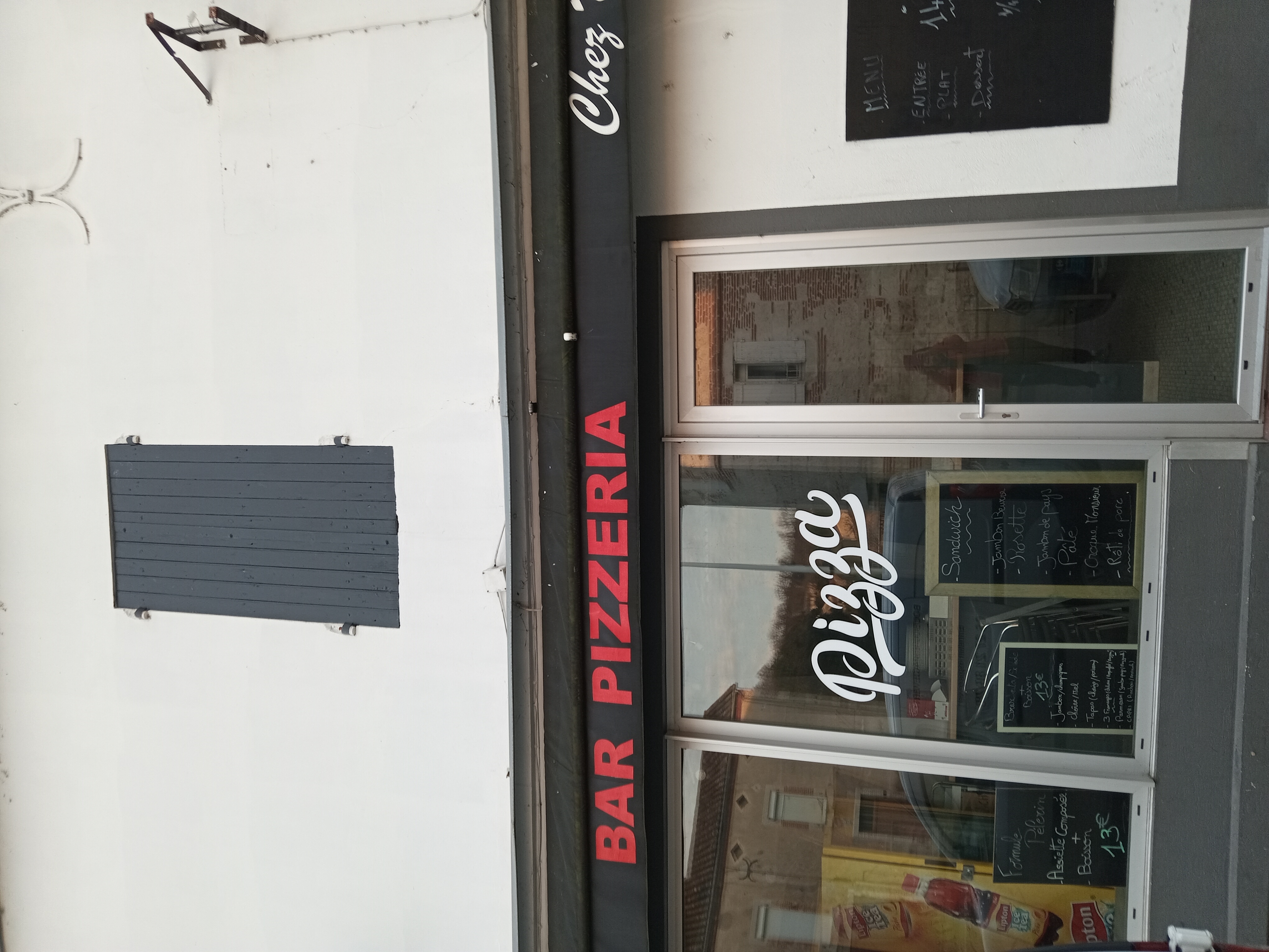 Mur et fond de commerce Bar PMU Pizzeria Restaurant