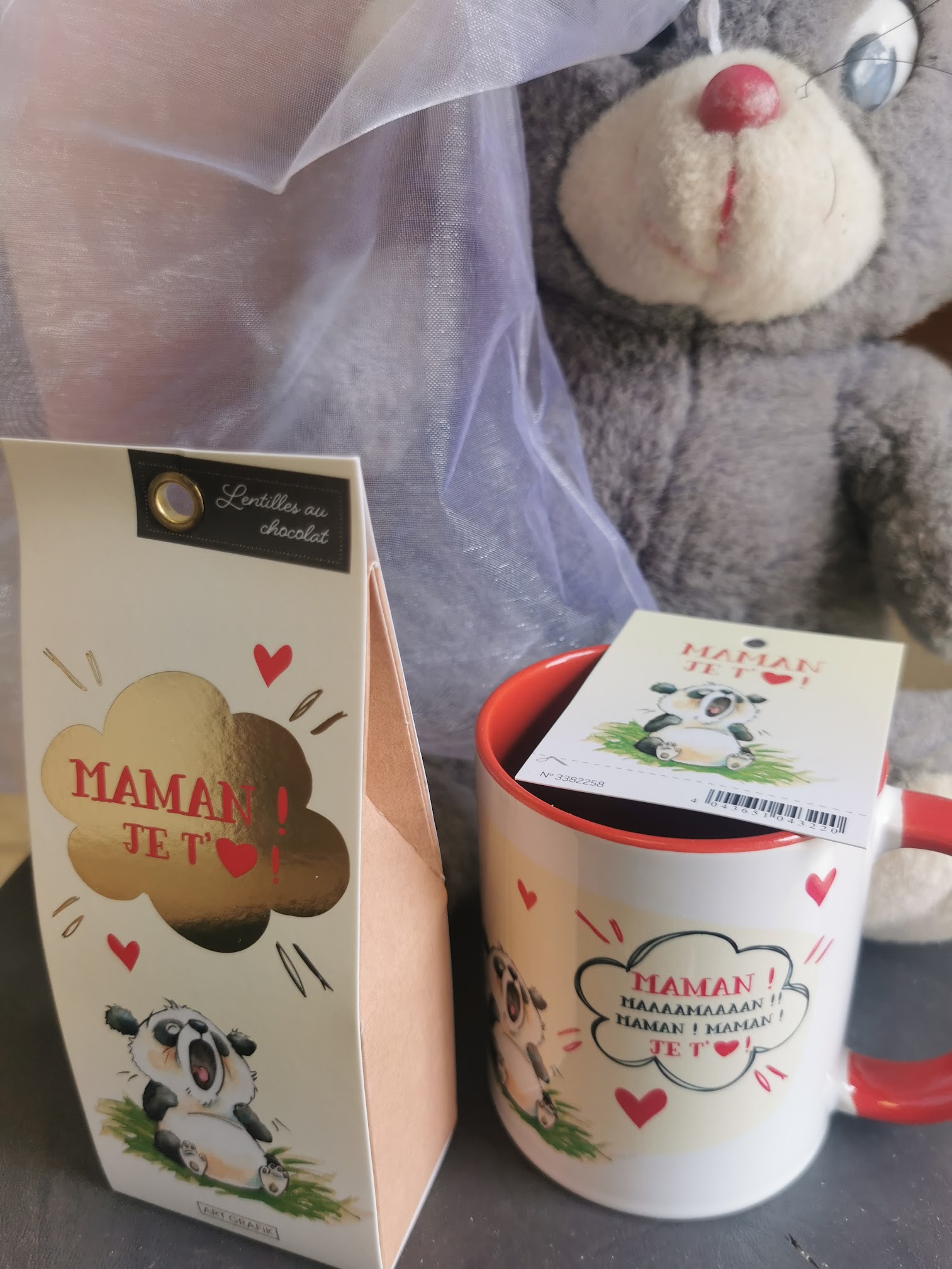 Commerce dynamique au cœur d'un village de 4000 habitants en plein essor, tous services (Nickel, pick up, épicerie de proximité), activité principale tabac, très beau CA, cession pour cause de changement de situation personnelle.