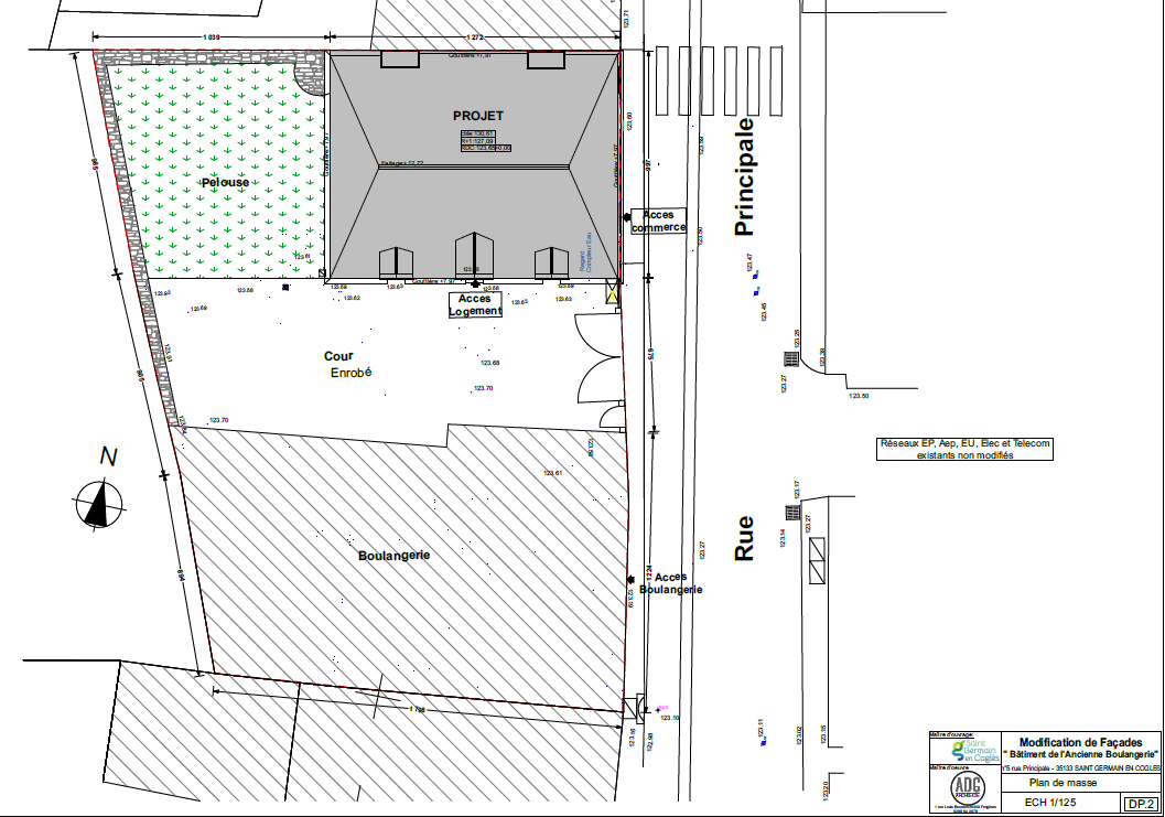 Disponible à partir de septembre 2026

· Présentation de la commune : 
La commune de Saint-Germain-en-Coglès (2 100 habitants), située à 15 min de Fougères et à proximité de l’A84, propose à la location un local commercial entièrement réhabilité en centre-bourg.

Commune attractive au cadre de vie remarquable avec une forte dynamique économique (industrie et agriculture). 
Éligible au dispositif France Ruralité Revitalisation (FRR) : exonérations fiscales et sociales possibles pour les nouvelles entreprises
Environnement et cadre de vie agréable : proximité du “Jardin de l’eau”, circuits de randonnée, vie associative dynamique

· Le local : 
Surface totale : 80 m² - 2 pièces de 40 m² - une ayant vitrine sur rue et sur l’artère principale de la commune
Stationnements à proximité immédiate (dont un arrêt minute)

Local situé au cœur des commerces et services de la commune : boulangerie, la supérette Cocci Market, la médiathèque et la mairie

Le bâtiment est en cours de rénovation (isolation, menuiseries, façade, sols, etc.) - livraison prévue septembre 2026

Loyer : 600 € HT/mois maximum, hors charges 

· Profil recherché : 
La commune souhaite accueillir une activité :
-Commerciale, artisanale ou de services de proximité
-Complémentaire à l’offre existante (pas de doublon avec les commerces actuels)
-Contribuant à la vitalité du centre-bourg et, idéalement, créatrice d’emploi local

·  Candidature :
Un dossier d’appel à projet et un formulaire sont à retirer soit directement en mairie de Saint-Germain-en-Coglès, soit par demande par message.  

Les porteurs de projet intéressés peuvent déposer leur dossier avant le 28 novembre 2025 à 14h00. La sélection des projets se fera en décembre.