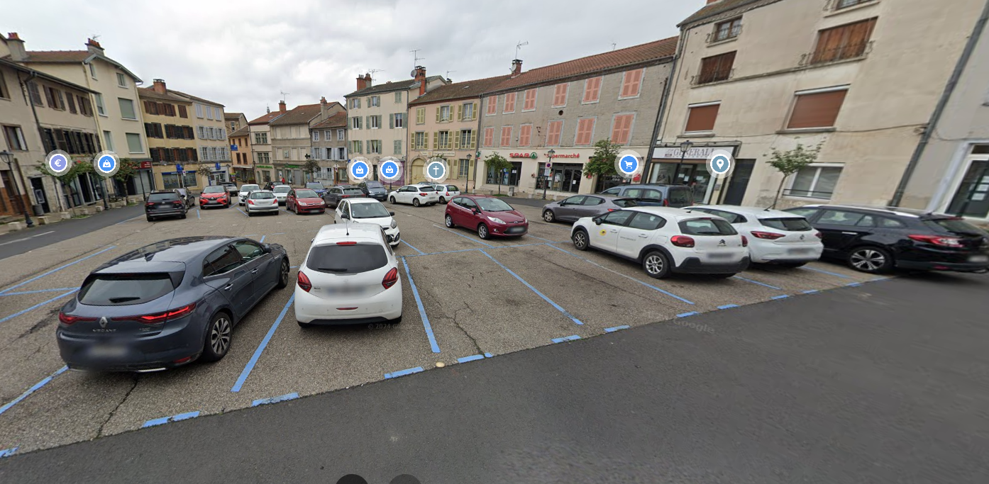 Situé au cœur du centre-ville d’Ambert, commune du parc naturel régional du Livradois-Forez, ce local commercial de 300 m² n’attend plus que vous pour ouvrir ses portes ! Le territoire est structuré autour de la ville d’Ambert (7 000 habitants), de communes dites de centres-bourgs (800 à 1 700 habitants) et de communes plus rurales. 

Terre de forêt et d’activités de pleine nature, le territoire de la Communauté de communes Ambert Livradois Forez offre un accueil de qualité et un cadre de vie très agréable.


Le bien mis en location est un local commercial accueillant actuellement un magasin de sport, situé place du Pontel, dans un groupement d’immeubles. Le local sera libre au 1er juillet 2025

Le local est composé de plusieurs espaces.
Au rez-de-chaussée, un vaste espace de vente traversant avec un côté constitué d’une grande vitrine avec plafond en verrière d’environ 300 m²
Au 1er étage côté gauche, un autre espace de vente avec réserve (environ 100 m²), accès aux combles et au grenier 
Au 1er étage côté droit, une partie bureau avec cuisine ainsi que l’accès à un 2ème étage permettant bureaux ou stockage (environ 100 m²)

Portes d’accès sur les rues attenantes, idéal pour les livraisons
Grandes vitrines
Grandes possibilités d’aménagement 
Local très lumineux avec la verrière

Le commerce est idéalement situé, à deux pas de la mairie, de la poste, pharmacie, supérette. Un grand parking situé juste devant permet à la clientèle de se garer
Chaque jeudi matin, Ambert s’anime avec le marché qui remplit ruelles et places attenantes, attirant la population locale lors de ce rendez-vous hebdomadaire. 
Le tissu associatif, développé sur le territoire, vous permettra de vous épanouir dans votre activité et vie personnellement. 

Libre au 01/07/2025

En zone de revitalisation rurale (ZRR), toute reprise de commerce bénéficie d’une exonération fiscale totale durant 5 ans, puis dégressive dans les années suivantes. Il est possible d’être accompagné techniquement et/ou financièrement par le Réseau Initiative, France Active, le Parc Livradois-Forez, la CMA, la CCI ou la BGE. Il existe également une aide destinée aux petites entreprises du commerce, à l’artisanat et aux services avec points de vente, en co-financement entre la Communauté de communes Ambert-Livradois-Forez et la Région Auvergne-Rhône-Alpes.