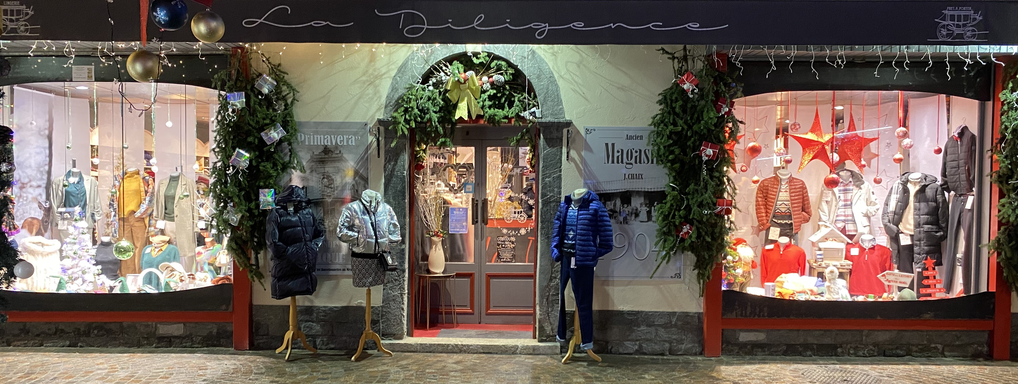 A vendre pour cause retraite , dans le cœur enchanteur de Barcelonnette , un magasin (90m2) emblématique de prêt-à-porter et lingerie (femme, homme), ancré dans une tradition mexicaine , au cœur d'une ville touristique pleine d'histoire.
Ce commerce, n'attend que vous pour écrire son prochain chapitre .
C.A  : HT 378500 
EBE : 108100
bail commercial 3/6/9  LOYER ATTRACTIF l