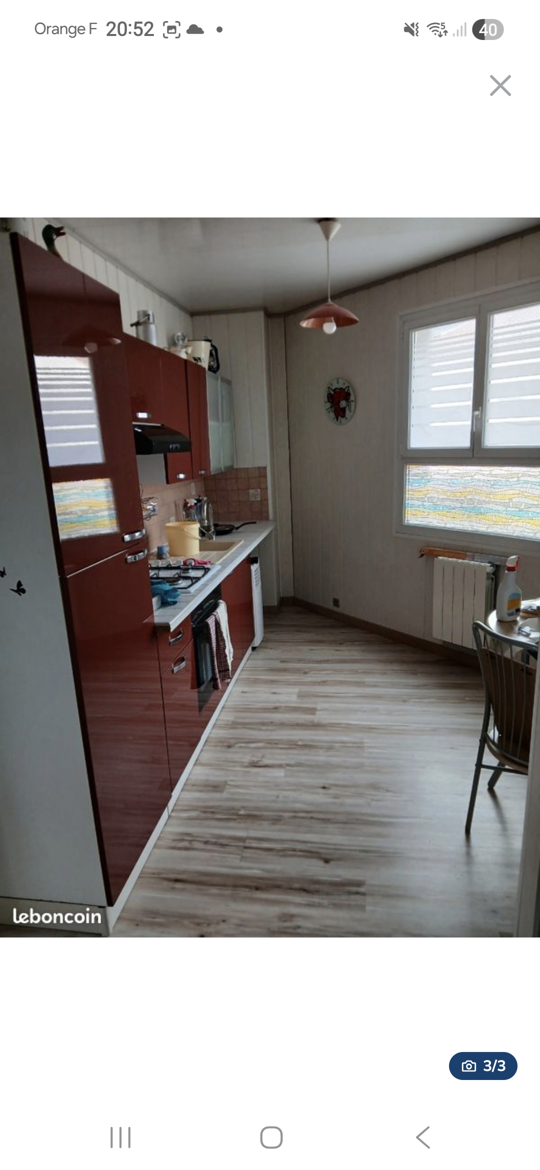 Idéal investisseur ou projet de vie ! Situé dans un secteur dynamique en bordure de mer. Découvrez cet ensemble immobilier d’une surface de 96,85 m².

Rez-de-chaussée : Local commercial avec 2 baies vitrée équipé entierement snack pizza a emporter, bénéficiant d'une belle visibilité .
Four 9 pizzas à gaz 
Kit gastro 2.50m
Grande Étuve 
Desserte avec marbre 
Formeuse 
Pétrin 
Caisse enregistreuse 
2 congelateurs
2 vitrines à boissons
Plaque à snacker 
Double friteuse 
Vitrine de presentation réfrigéré 
Hôte 
Nombreux rangements
Laboratoire de préparation  avec plonge et wc 

​Étages : Espaces configurés en appartements t2.
​État général : prêt a l'emploi rien a prévoir
Cuisine équipé 
Chauffage électrique 
Double vitrage 
Volets roulants
Conduit de cheminée existant 

Emplacement stratégique : Proximité immédiate des commerces, transports et commodités.
​
DPE fait le 17/02/26 

Photos supplémentaires sur demande