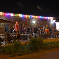Nous recherchons de nouveaux gérants pour reprendre notre café épicerie multi services situé au cœur du centre Bretagne à  Maël-Pestivien.

L'épicerie est riche en produits locaux et propose également une gamme diversifiée  afin de satisfaire tous les consommateurs. Le café jouit quant à lui d'une belle notoriété culturelle et joue son rôle de vecteur social au quotidien.

https://www.facebook.com/profile.php?id=100092282175450
https://www.baramel.com

Nous cédons nos parts sociales pour une valeur de 65000€ 
Les locaux appartiennent à la mairie et le loyer est de 100 € /mois
CA de 431 000 € HT sur les 18 premiers mois d'activité!