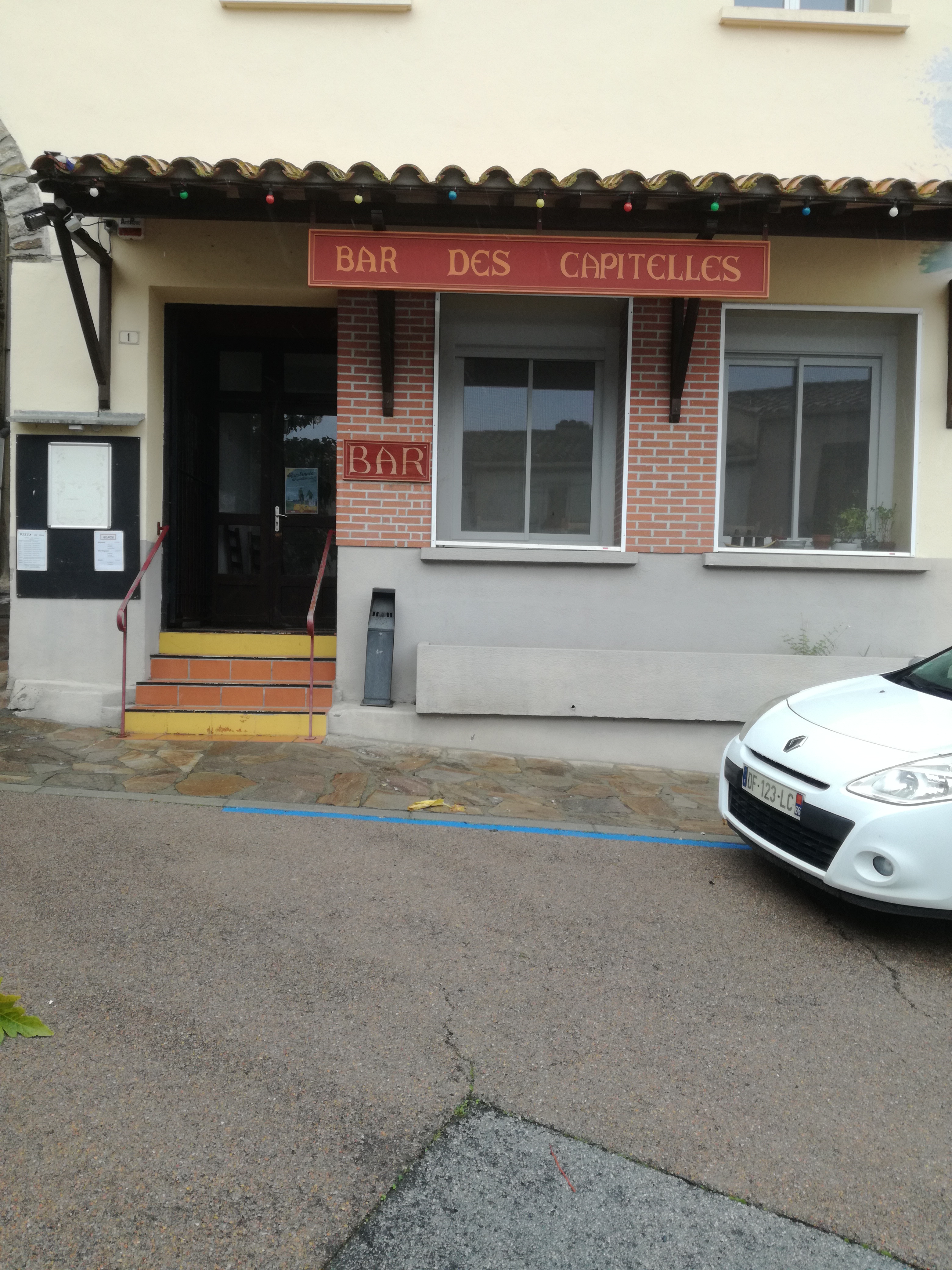 La mairie de Cassagnes (66720) ,cherche un gérant(e) pour une épicerie bar point chaud à partir du 1er Décembre .
La location gérance comprend :
-une épicerie équipé(frigos,balance,étagères....)
-un coin four à pains 
-un bar 
-une cuisine équipé(chambre froide,gazinière,plan de travail etc...)
Veuillez-nous contacter par téléphone ou par mail .