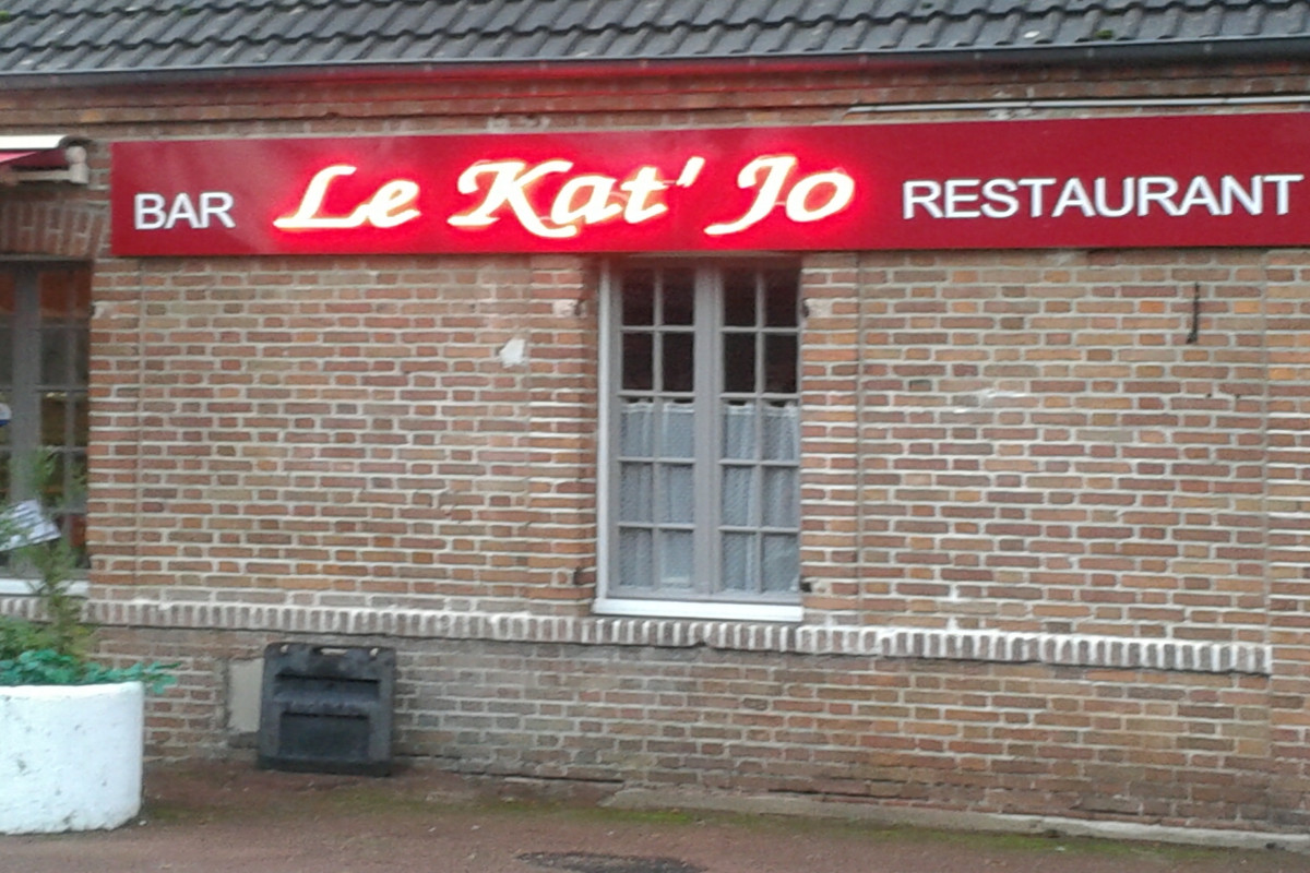 Bar Restaurant a vendre dans joli village de sologne a quelques minutes de l'autoroute et de la gare SNCF