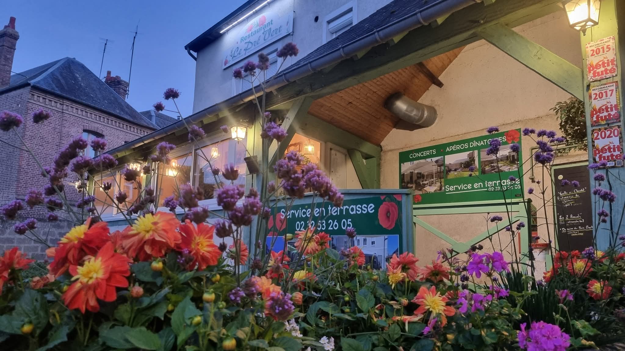 À vendre : Fonds de commerce - Restaurant "Le Pré-Verre"

Situé au pied du Château de Gaillon, dans l'Eure, et dans un quartier calme et agréable, notre restaurant, spécialisé en cuisine traditionnelle, bénéficie d'une excellente clientèle locale et touristique. Avec une salle de 80 m² pouvant accueillir 30 couverts, une terrasse de 28 couverts, une cuisine de 20 m², tout équipée et aux normes, ainsi qu'une cave de 20 m², idéale pour le stockage.

Le restaurant affiche un chiffre d'affaires stable.
Loyer mensuel : 1 000 €