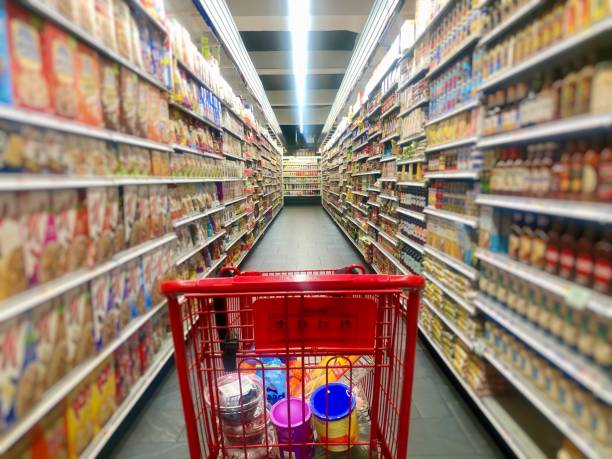Supérette située dans village au sud de Brive proche site touristique classé parmi les « Plus Beaux Villages de France ».

Commerce alimentaire de proximité clé en mains, sous enseigne nationale, immédiatement exploitable et rentable.

Magasin disposant d’une belle surface de vente d’environ 300 m2 + réserve + bureau + salle de pause.

📍Épicerie située au cœur d’un village très dynamique doté de nombreux commerces complémentaires, écoles, cabinets médicaux, …

👥 Exploitation idéale en couple, avec ou sans salarié (actuellement pas de salarié en place)
✔️ Agencement et matériels récents, fonctionnels et modernes, pas d’investissement à prévoir
✔️ Activité stable : Clientèle locale régulière à l’année et afflux en haute saison (juin à septembre)
✔️  Commerce historique incontournable, exploité depuis plus de 50 ans
✔️ Nombreux services : Rayon coupe réputé (fromagerie, traiteur et charcuterie) / point chaud / livraisons à domicile / produits locaux
✔️ Excellente rentabilité : Chiffre d’affaires et EBE très intéressants.

Premier contact par mail.
Données comptables sous accord de confidentialité uniquement.
Pas de frais d'agence.
⚠️Agences et curieux s’abstenir impérativement, aucune suite ne sera donnée⚠️

Mots clés : fonds de commerce , tourisme , Corrèze