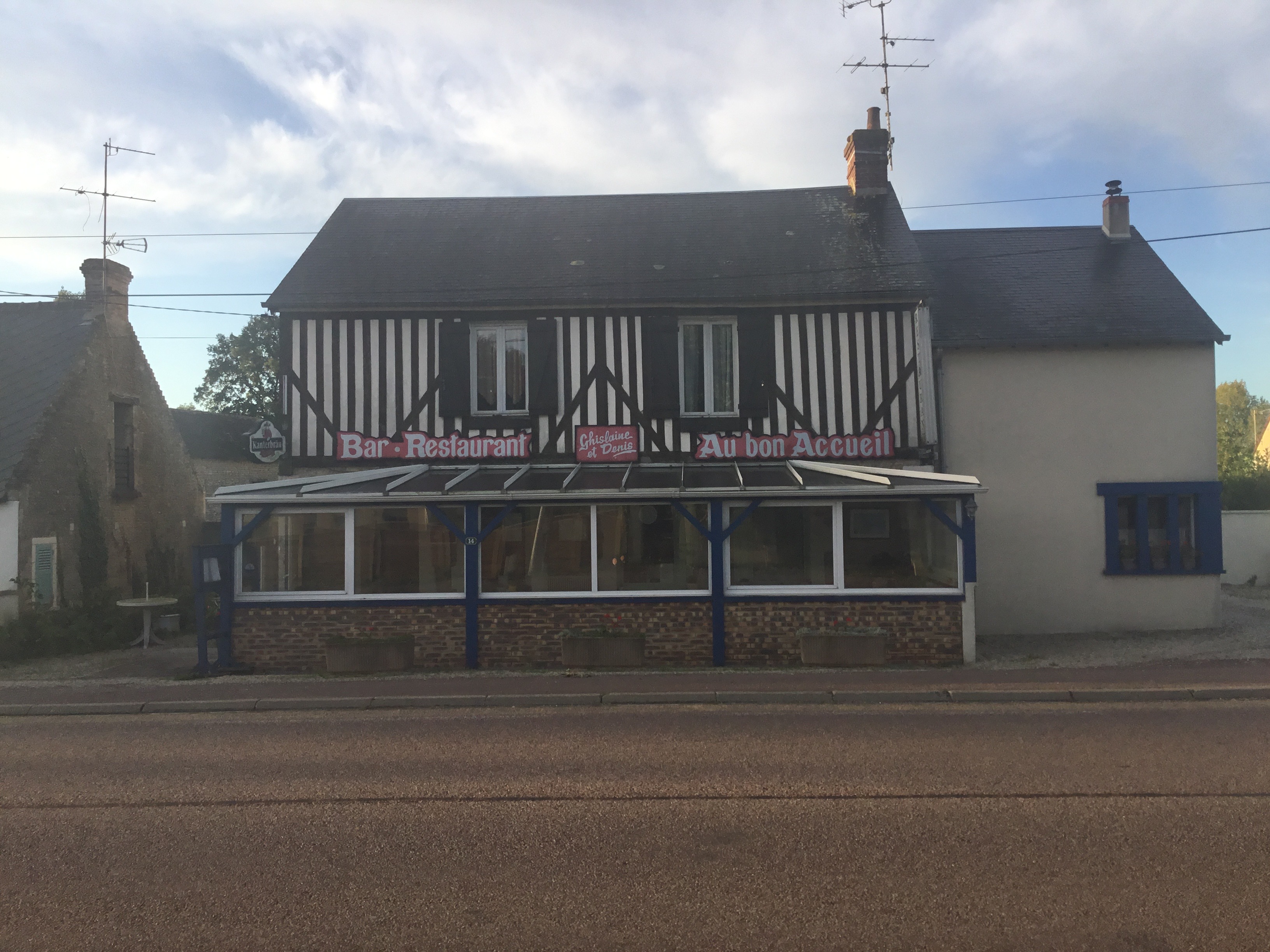 Restaurant bar traiteur