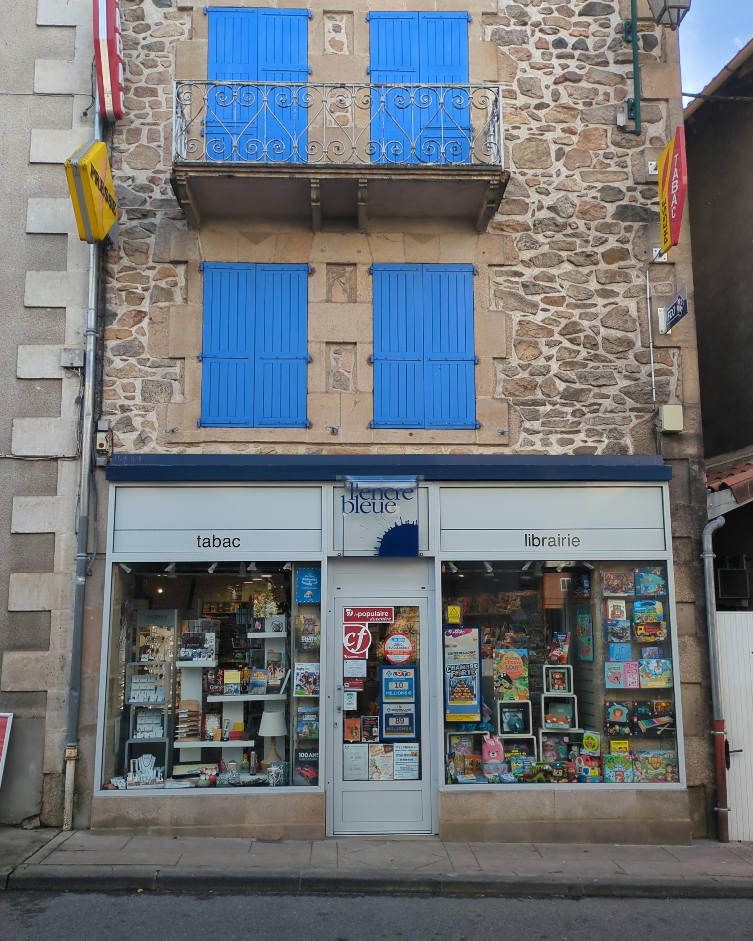 Saisissez l'occasion unique de reprendre une entreprise (Vente pour cause retraite) à très forte rentabilité grâce à un Excédent Brut d'exploitation très attractif, cette affaire garantit des revenues stables et confortables, faisant de ce commerce un véritable levier financier pour les entrepreneurs avisés.
En plus du potentiel financier ce bien vous offre une qualité de vie exceptionnelle avec un vaste logement sur place, idéale pour une famille, comprenant 3 chambres spacieuses, un double séjour et tout le confort pour allier vie personnelle et professionnelle. Cette affaire, en très bonne état général équipé de caméras,alarme et rideaux métalliques,est situé dans un grand village avec toutes les commodités( école, médecins, pharmacie, magasins alimentaire et non alimentaire, associations sportives...) à 25 minutes des grandes villes. La partie librairie et papeterie est en gestion simplifiée car très peu de stock, la majeure partie des ventes est sur commande. De nombreux clients institutionnels viennent compléter le CA. 
Pas de personnel à reprendre. Prix de vente 180000€ hors frais d'agence.
Possibilité d'acheter les murs en SUS( prix Net vendeur de 90 000 euros, hors frais d'agence) Loyer Fonds + Appartement : 700.00 euros TTC/MOIS