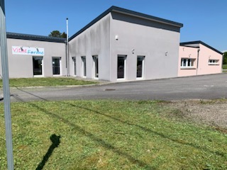 Vends salle de sport avec matériel.
Possibilité de réaménager le local pour une autre activité
Pour plus de renseignements, vous pouvez me contacter directement