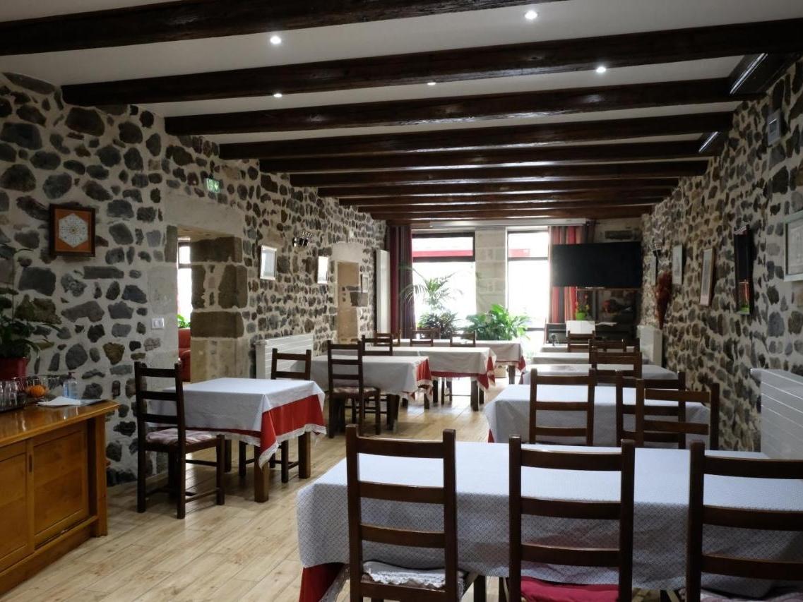 FOND DE COMMERCE HOTEL RESTAURANT 2** DE 24 CHAMBRES