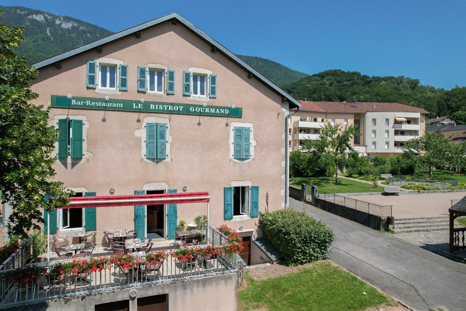 Bar Restaurant