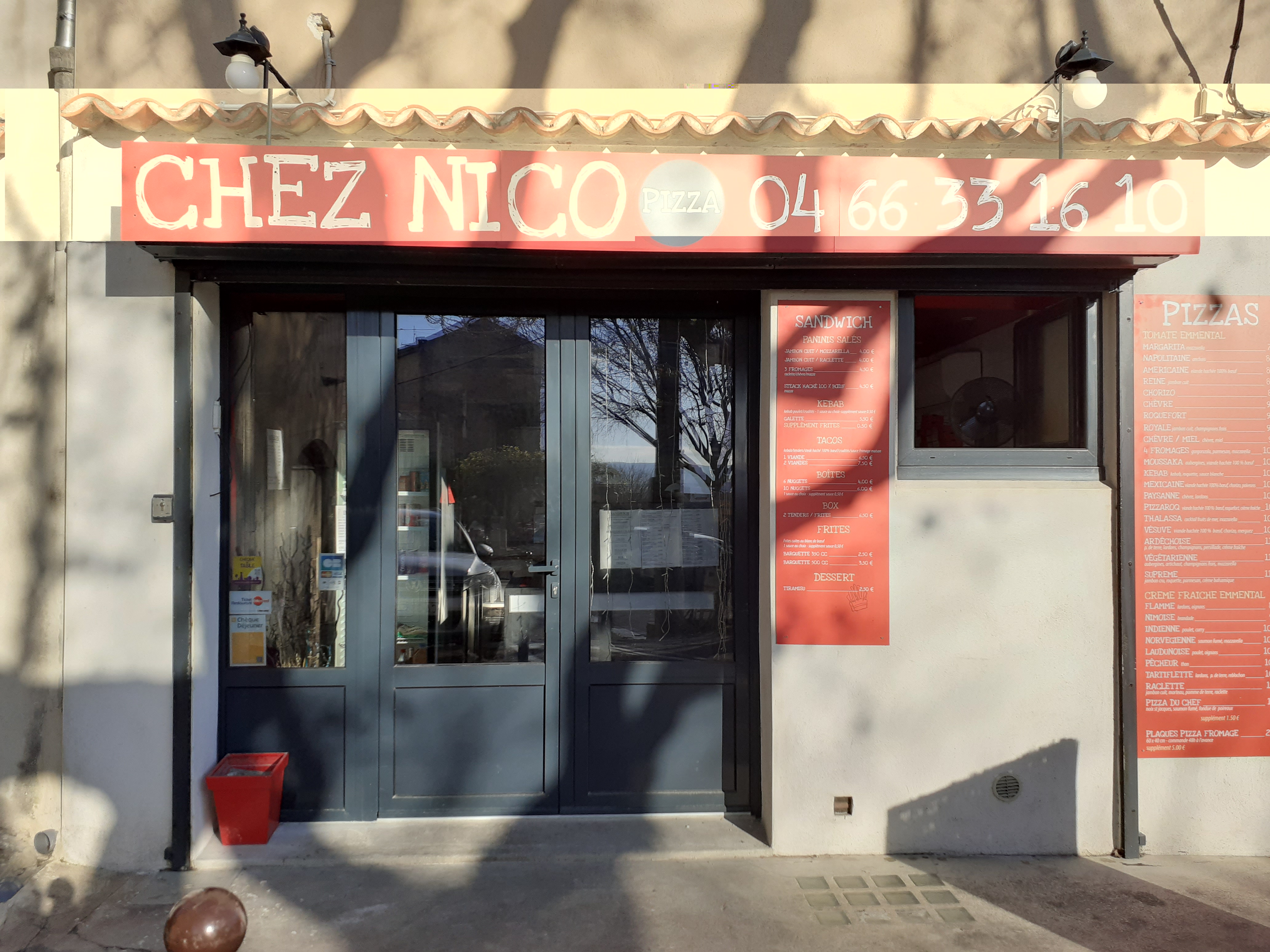 Fonds de commerce pizzeria tout équipé, 

Tout le matériel à disposition pour le snacking, 

Locaux 20m2 et petite terrasse non exploitée, 

Petit loyer 250 € mensuel bail 3/6/9
bilans comptable

Contact uniquement par mail.