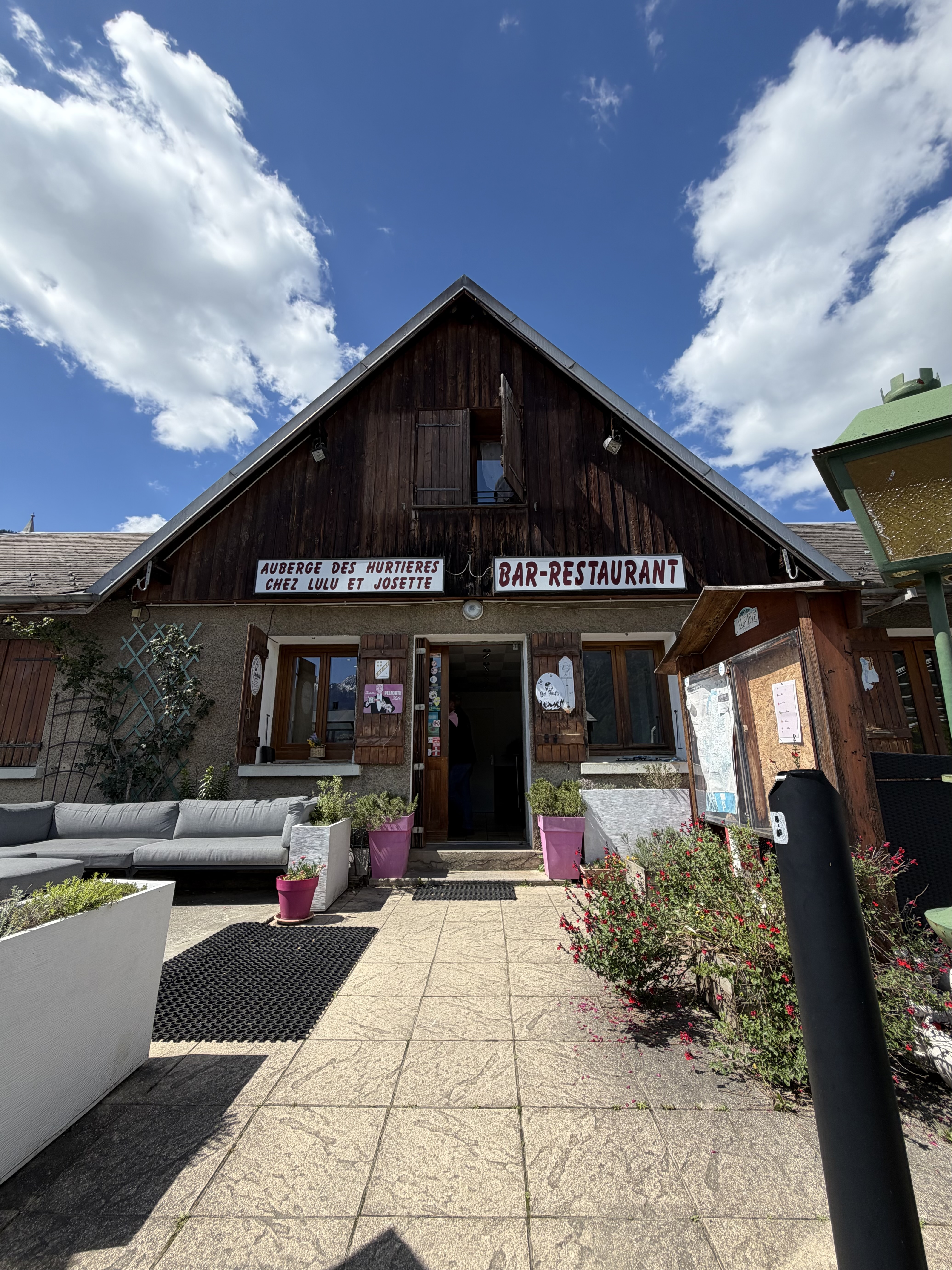 À vendre – Murs et Fonds de Commerce – Auberge des Hurtières