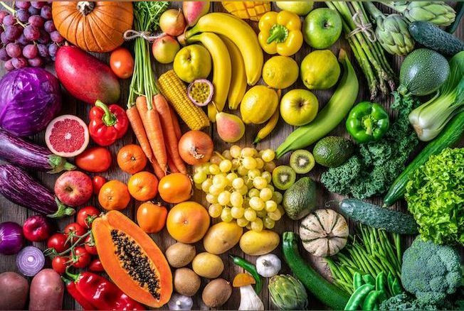 Cause retraite, cède commerce fruits et légumes sur marché couvert quotidien. Conviendrait aussi à un bio inexistant sur le marché. Prix à débattre