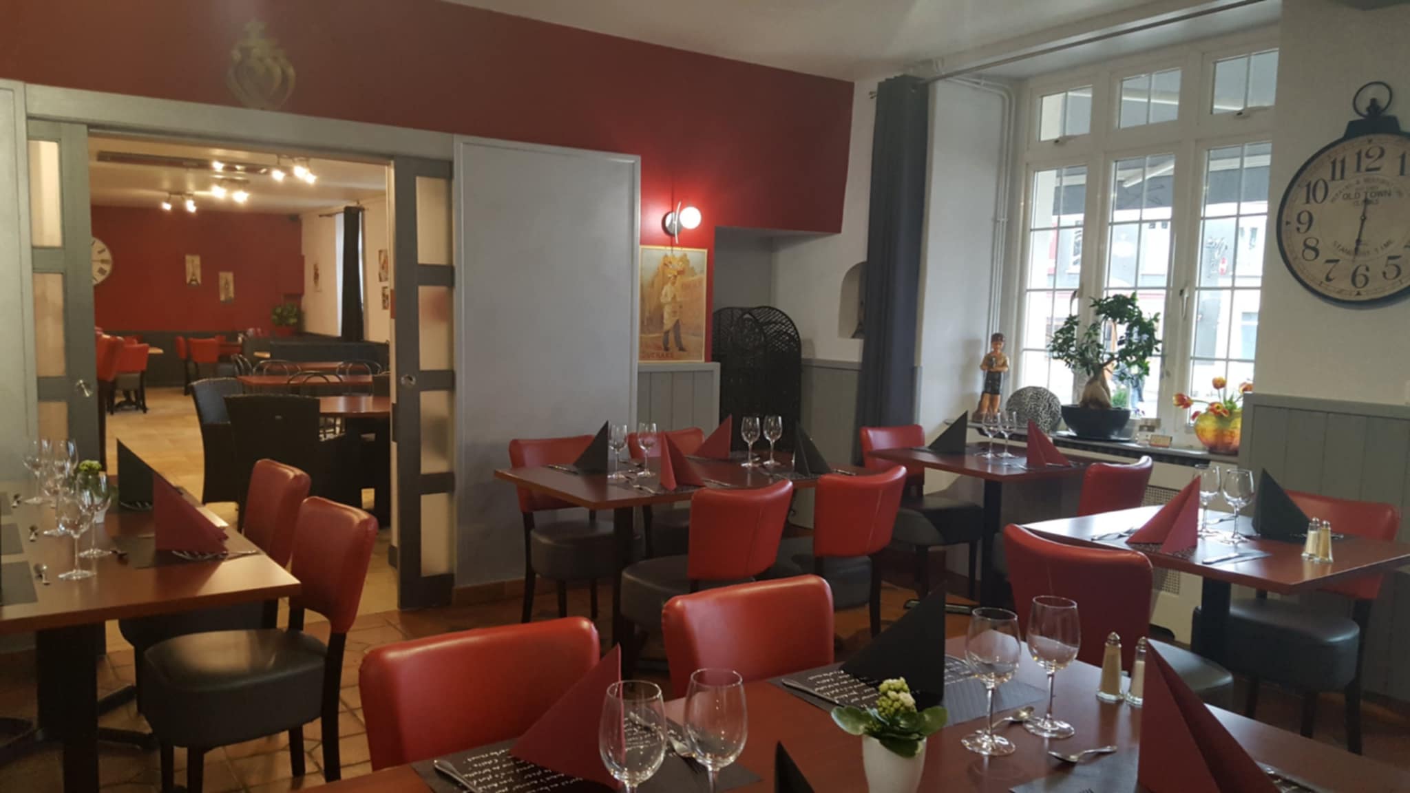 A VENDRE CAUSE FUTURE RETRAITE EN VENDÉE
BEAULIEU SOUS LA ROCHE (Entre La Roche Sur Yon et Les Sables D'Olonne) HTTPS://PVT.FM/PUB/F51143A7314B
SITUÉ EN PLEIN CENTRE DU BOURG.FOND DE COMMERCE A VENDRE/BAR LICENCE IV/RESTAURANT CUISINE TRADITIONNELLE MAISON AVEC FORMULES/MENU DU JOUR TOUS LES MIDIS .OUVERT LES WEEK ENDS. 2 SALLES DE RESTAURANT/1 TERRASSE/CUISINE ET MATÉRIEL AUX NORMES.PARKING A PROXIMITÉ.GRAND LOGEMENT DE FONCTION /LOYER MODÉRÉ.FERMETURE ANNUELLE 5 SEMAINES. LE 140 FACEBOOK