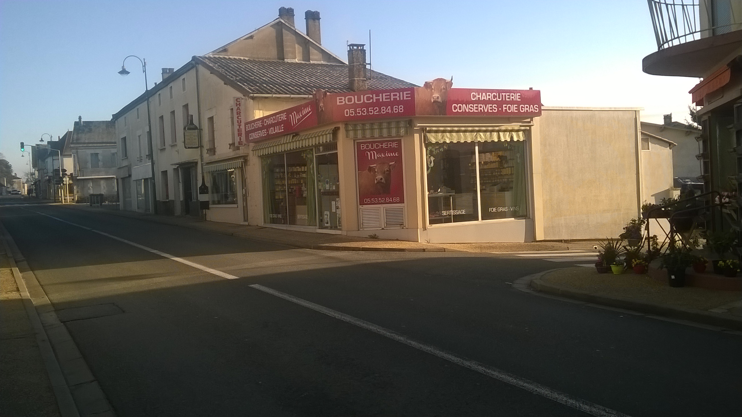 BOUCHERIE CHARCUTERIE