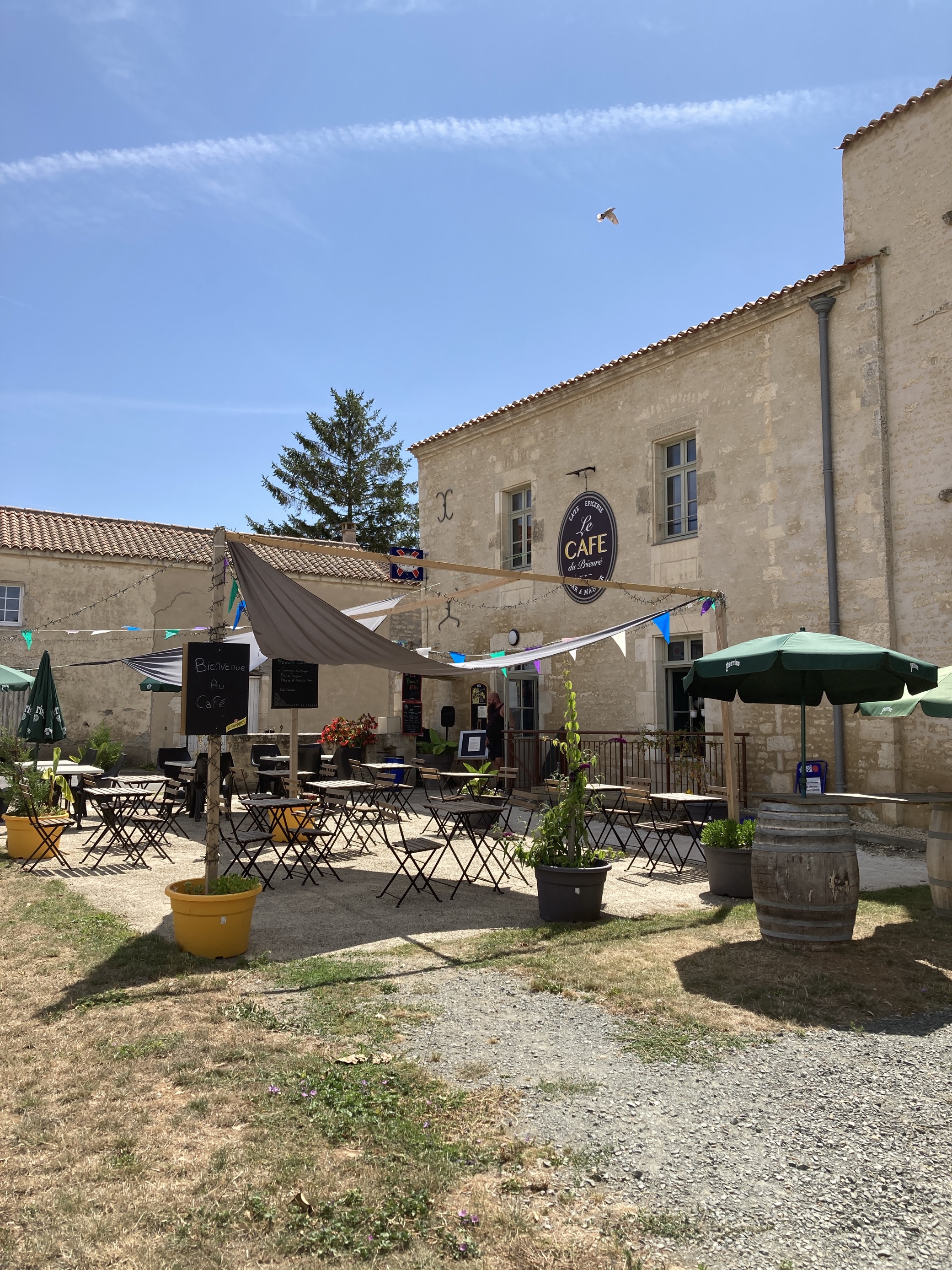 Gérance d'un café multiservice à Mouzeuil-Saint-Martin, Vendée (85)