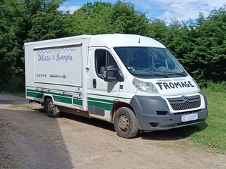 EPICERIE FROMAGES FRUITS LEGUMES CHARCUTERIE