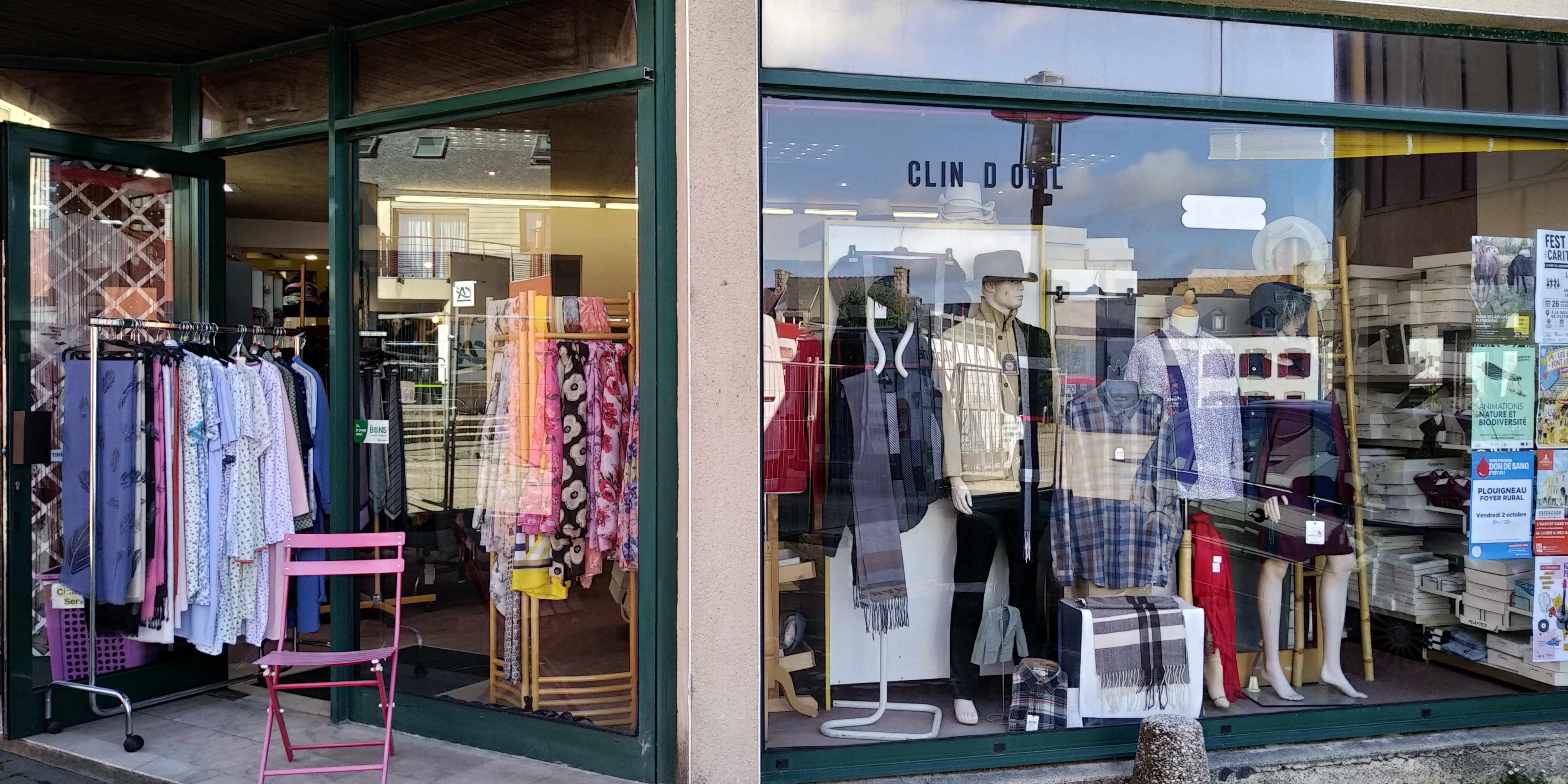 Après 39 ans d’activité, la boutique Clin d’Œil, située en plein centre-ville de Plouigneau,  cherche son ou sa repreneur(se) pour cause de départ à la retraite. 
Cette boutique indépendante propose du prêt-à-porter féminin et masculin, lingerie, sous-vêtements, linge de nuit, chaussettes, écharpes et accessoires, avec également des services  de retouches et dépôt pressing. Son offre, principalement orientée vers des vêtements confort, s’appuie notamment sur des marques reconnues comme Griffon, Armor-Lux, Plurielles, Playtex, Pionnier ou Perrin. L’activité est aujourd’hui réalisée à environ 80 % auprès d’une clientèle féminine. 
Clin d’Œil bénéficie d’une clientèle fidèle, construite depuis près de 40 ans, avec fichier clients et système de fidélité. 

Un emplacement privilégié en centre-ville 
Le commerce dispose de 105 m2, dont 80 m2 de surface de vente, et surtout d’une remarquable vitrine de 20 mètres linéaires, offrant une excellente surface lumineuse pour une grande visibilité. 
Il se trouve au cœur d’une commune de plus de 5 000 habitants, dans un environnement commerçant dynamique avec de nombreux services : pharmacie, centre médical, poste, médiathèque, banques, commerces alimentaires, chausseur, opticien, coiffure, institut de beauté, etc… Le local est situé à proximité directe d’un grand parking gratuit 

Une reprise accessible avec un fort potentiel de développement
Le commerce est proposé à 39 000 €, comprenant l’enseigne, le nom commercial, le mobilier, le matériel ainsi que le fichier clients. Le stock, actuellement estimé à 20 000 €, est à négocier avec le repreneur. 
Les murs commerciaux de 105 m2 sont disponibles à : 
	•	La location : 950 €/mois (charges comprises) dans le cadre d’un bail 3-6-9   
	•	La vente au prix de 165 000 €.  Avec un chiffre d’affaires actuel stable, l’activité présente un réel potentiel de croissance : nouvelles gammes, modernisation du magasin, communication digitale, click & collect, développement de ventes auprès des EHPAD...  La cédante est prête à accompagner son ou sa repreneur(se) dans la durée, afin de faciliter la transmission du commerce, de son fonctionnement et de sa clientèle.  Contact : Mme Martine Herry 06 26 05 42 82 – clindoeil29@laposte.net
