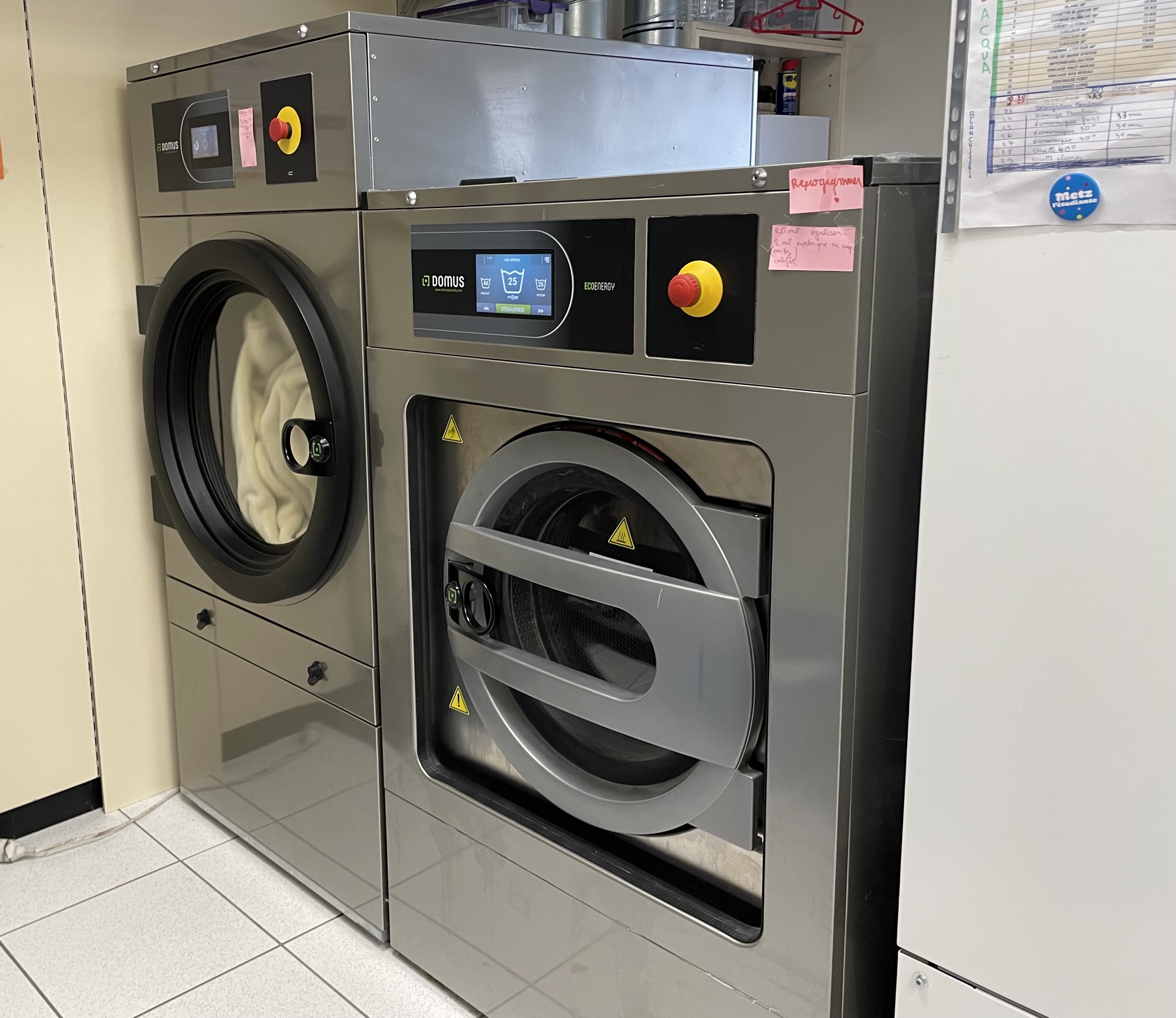 Cause retraite, vends pressing exploité depuis plus de 50 ans au coeur d'un quartier historique et résidentiel de Metz, dans une rue commerçante dynamique avec facilité de stationnement .
Notoriété du pressing qui propose ; nettoyage à sec, arqua nettoyage et blanchisserie.
Ensemble des machines renouvelées en 2021 pour répondre aux normes du métier:
- Machine nettoyage à sec
- Une machine acqua nettoyage avec un programme blanchisserie
- Un gros sèche linge 
- Trois tables à repasser
Activité pressing dynamique, notoriété et qualité des prestations reconnues sur le secteur messin.
- local  70 m2 
- Loyer 932 € TTC mensuel hors charges
- CA 2024 215K €