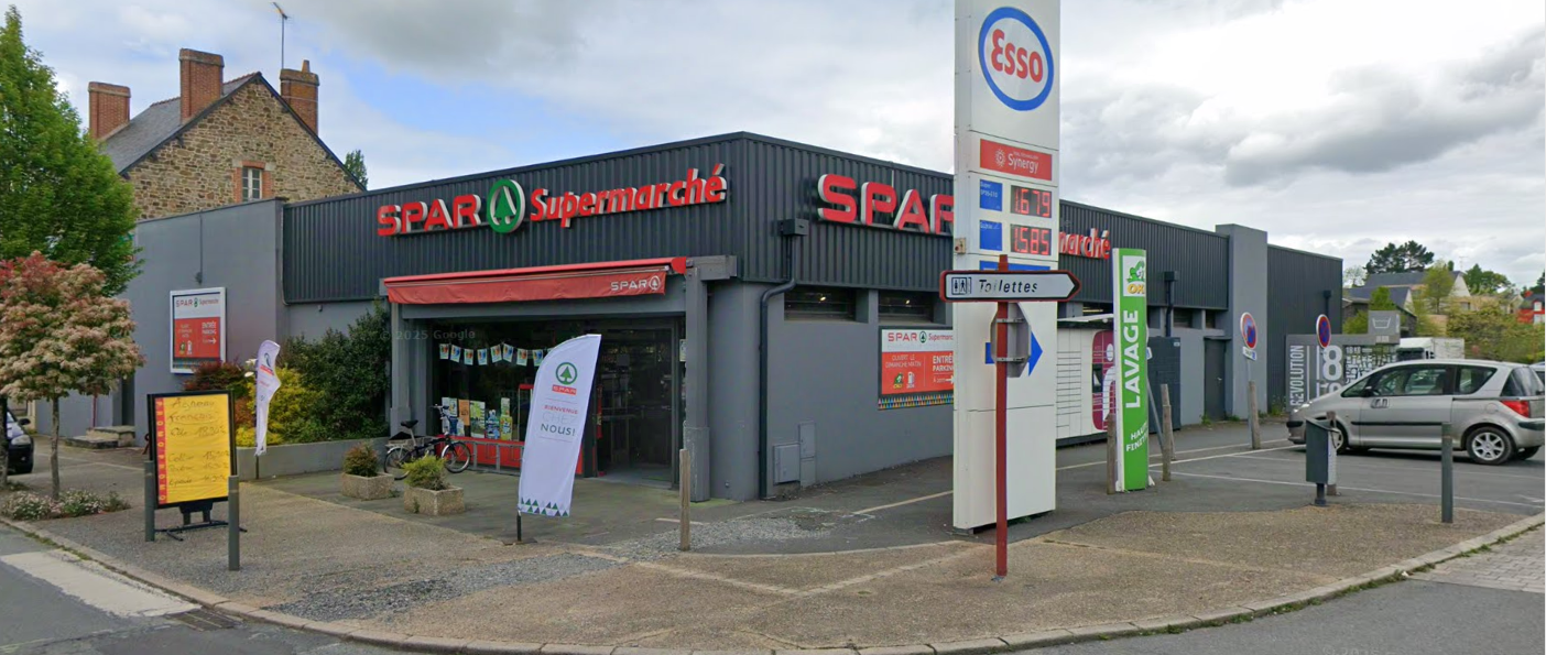 Vous souhaitez investir dans un commerce alimentaire en franchise clé en main sous enseigne ? Cette offre peut répondre à votre projet ! Réf : 247451

Description du projet:

Commune de 6000 habitants avec tous les commerces complémentaires qui se situe à proximité de Pont Château au bord de la RN65. Magasin clé en main, équipe en place. CA station 1.2 m€
magasin état neuf Boucherie, charcuterie, traiteur, relais colis, Amazon locker, station service, station de lavage, espace machine à laver

Informations sur le projet:
Prix de cession: 350 K€
Apport personnel: 150 K€
Loyer annuel Hors-Taxe Hors-Charge : 82 K€
Chiffre d'affaires annuel Toute Taxe Comprise : 1873 K€
Surface de vente : 510m²

Type de contrat : Franchise
Droit d'entrée : 0€

JOURS D'OUVERTURES ET HORAIRES :
Du lundi au samedi 08:30 - 19:30 Le dimanche 08:30 - 12:30