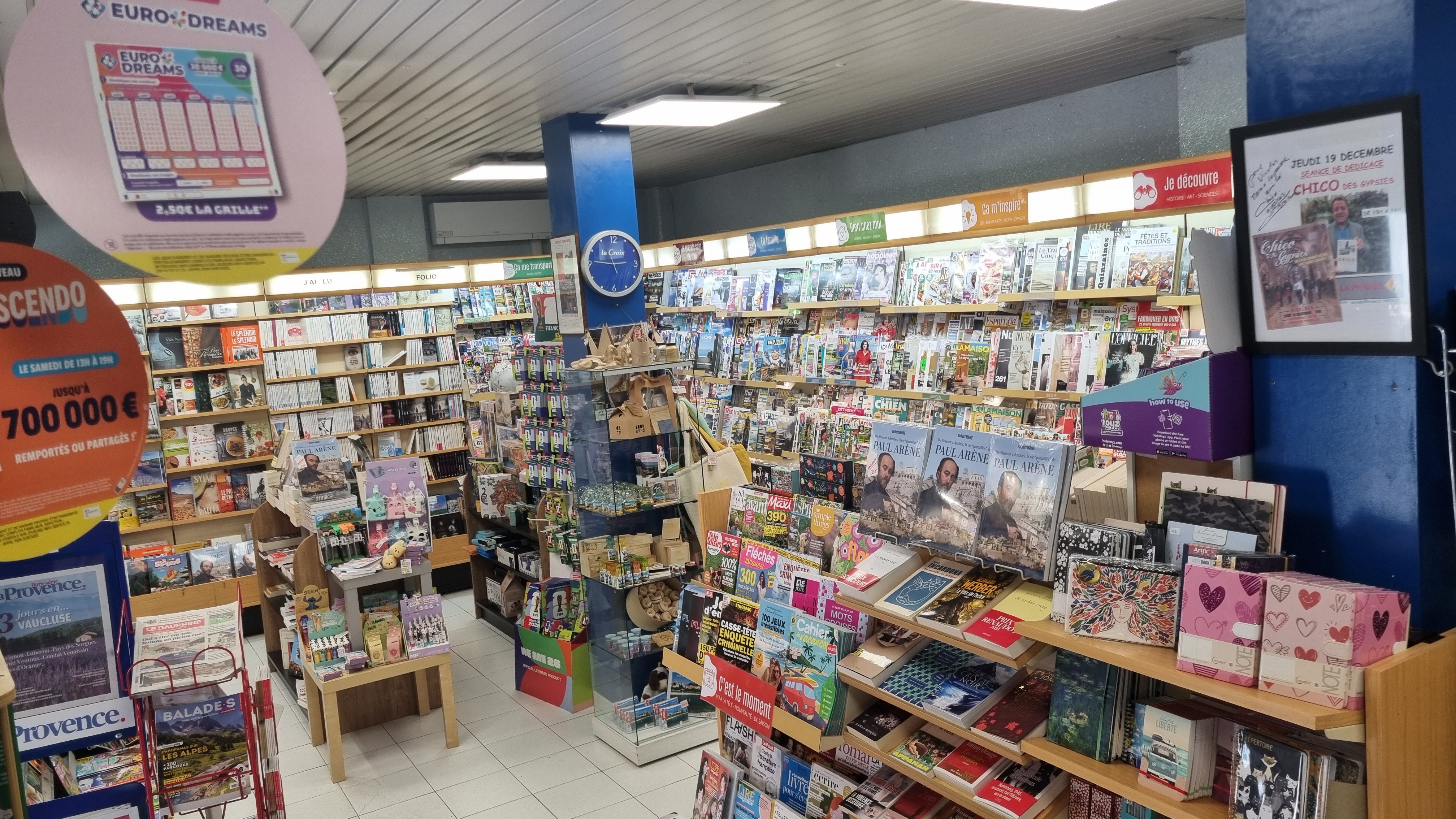 À Vendre : Maison de la Presse – Emplacement N°1 à Sisteron (04)

​Un commerce historique, sain et multi-activités au cœur de la « Porte de la Provence ».
​Après 25 ans d'exploitation réussie, Je cède cette affaire incontournable de Sisteron. Bénéficiant d'une excellente notoriété, d'une clientèle locale fidélisée et d'un flux touristique important, ce commerce clé en main offre une rentabilité stable et immédiate.
​Un Commerce Multi-Activités à Fort Trafic.
​Véritable lieu de vie et point de passage obligatoire, l'établissement s'appuie sur des activités variées et complémentaires qui sécurisent le chiffre d'affaires :
​Presse & Librairie : Large choix de titres et rayon de lecture bien implanté.
​Papeterie & Carterie : Référence locale pour le quotidien.
​Souvenirs : Offre parfaitement adaptée pour capter la clientèle touristique.
​Jeux & Services : Partenaire officiel Française des Jeux (FDJ) et PMU, garantissant un flux de clients quotidien et des commissions régulières.
​Le Cadre de Vie : Entreprendre au Soleil de Sisteron
​Reprendre ce commerce, c'est aussi choisir une qualité de vie privilégiée dans les Alpes-de-Haute-Provence :
​Une ville à taille humaine : Dynamique, chaleureuse, dotée de tous les services, commerces et infrastructures nécessaires.
​Un fort attrait touristique : Connue pour sa majestueuse Citadelle, son charme provençal et ses animations, Sisteron attire des milliers de visiteurs chaque année.
​Un environnement d'exception : Une situation idéale entre Alpes et Provence, parfaite pour les amoureux de nature, de soleil et de grand air.
​Les Atouts de l'Affaire
​Affaire saine et pérenne, tenue avec soin depuis 2000.
​Locaux fonctionnels, bien agencés et prêts à l'emploi.
​Accompagnement possible par le cédant pour assurer une transition en douceur et présenter la clientèle.
​Idéal un entrepreneur souhaitant allier réussite économique et cadre de vie idyllique.
Chiffres et éléments financiers communiqués après premier contact sérieux.