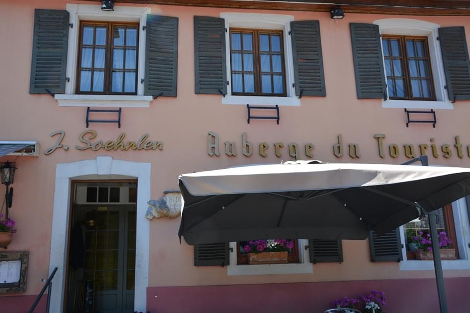 Vends restaurant traditionnel  départ de belle randonnée