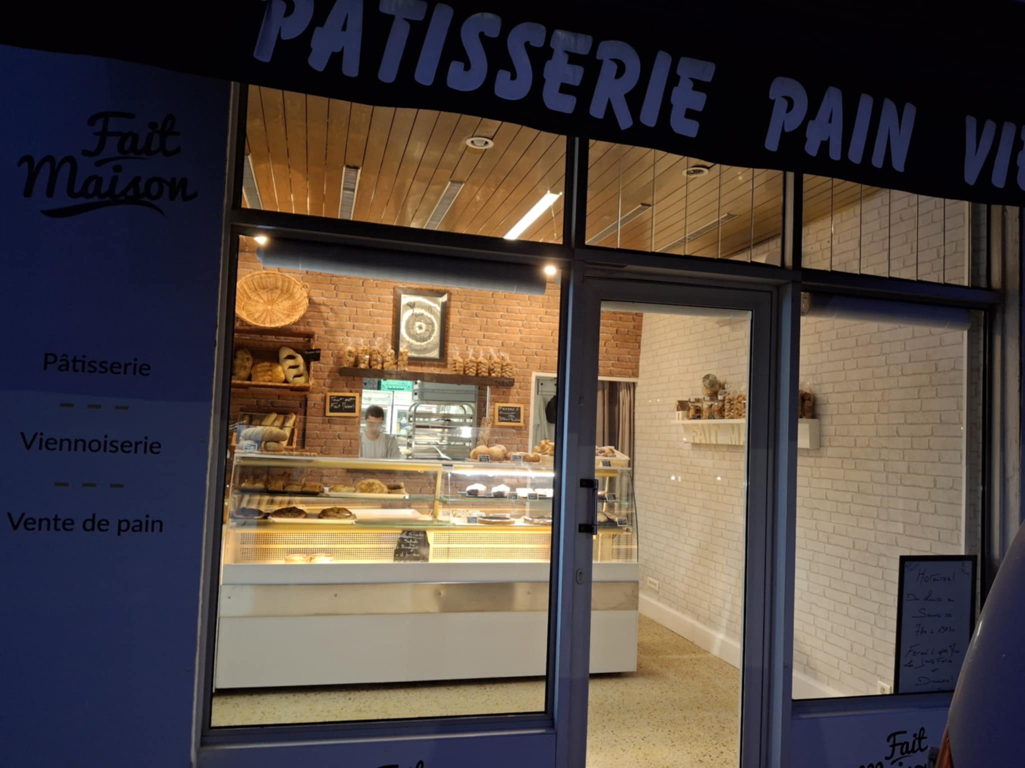 Patisserie traiteur dépot de pain